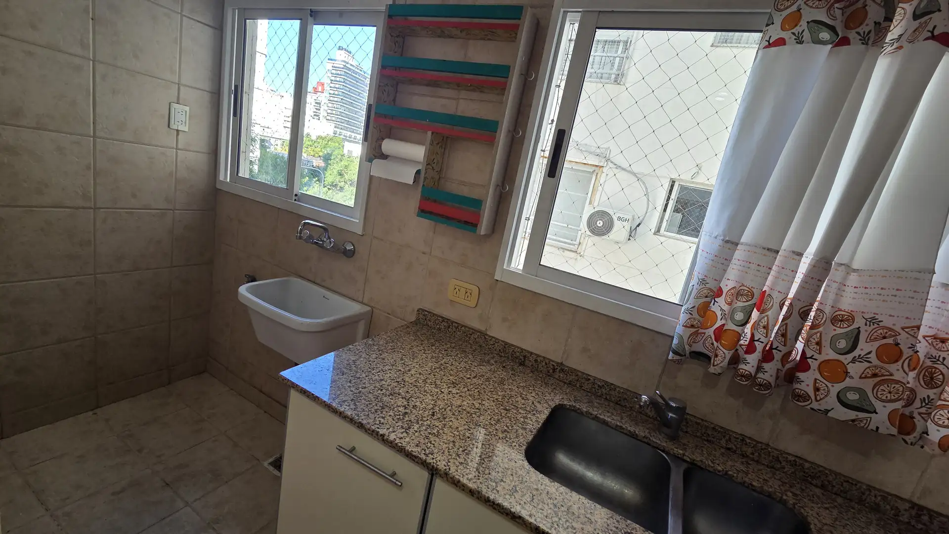 Apartamento de 3 ambientes sem mobília em Saavedra