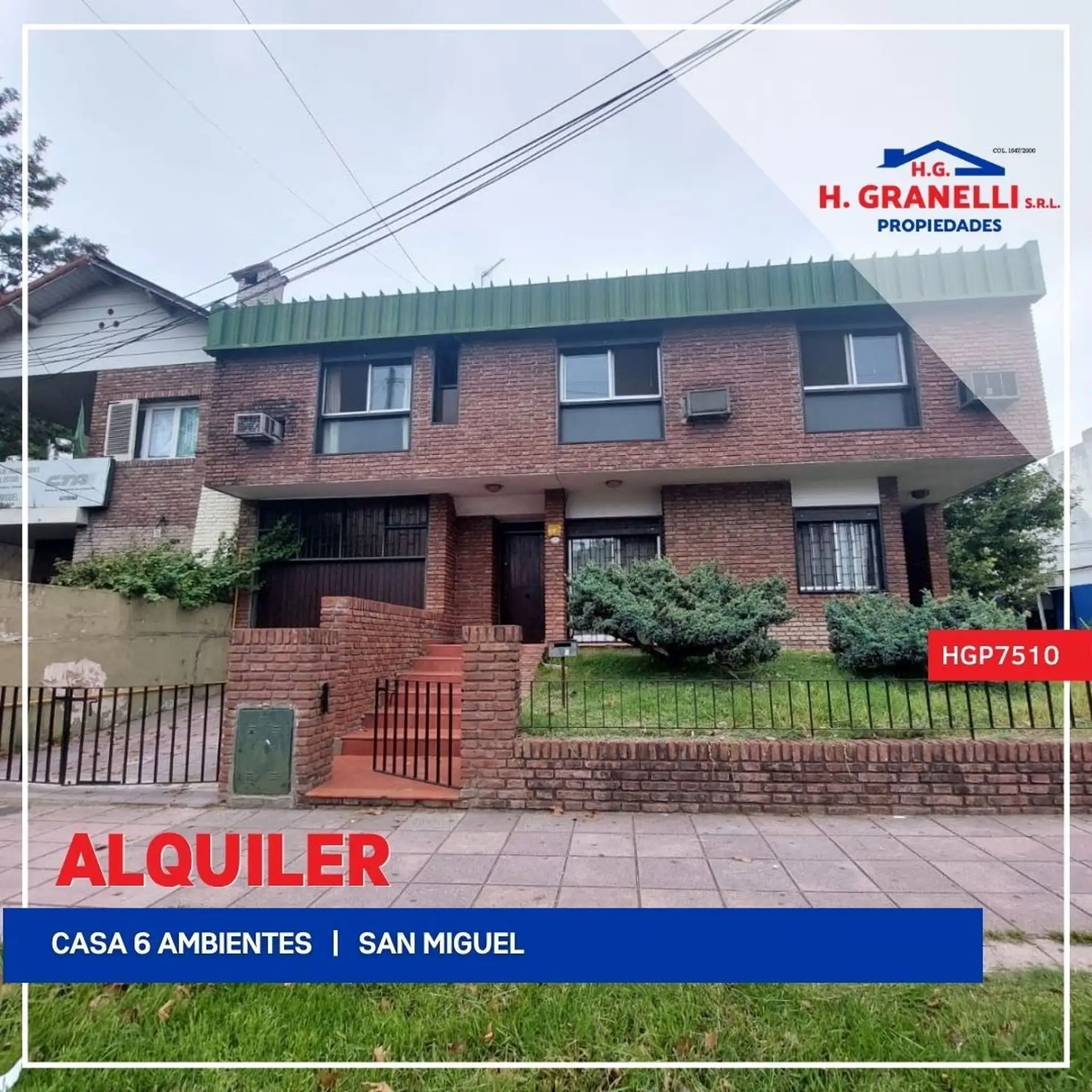 Corner house with commercial use in San Miguel