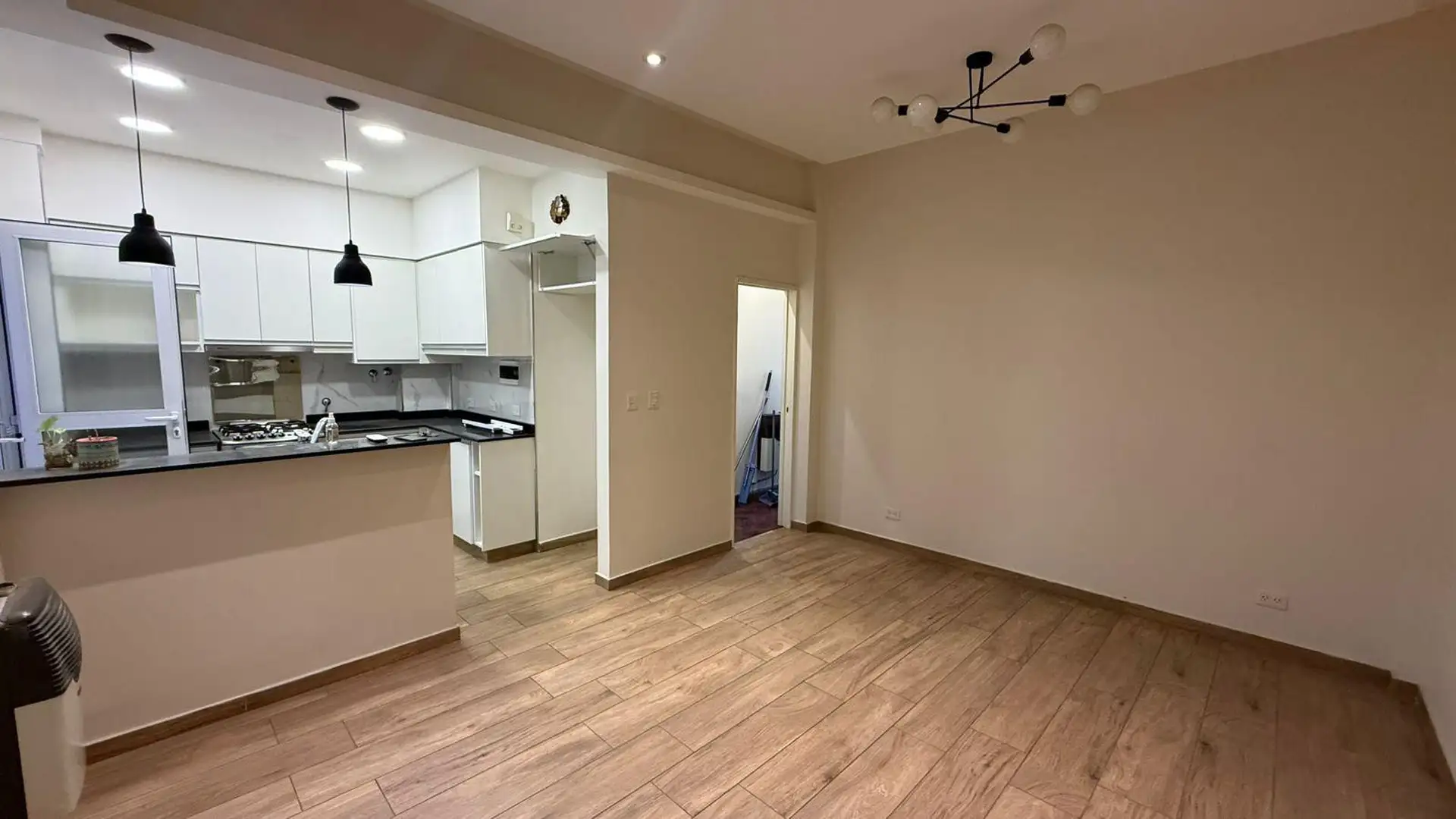 Departamento de 3 ambientes refaccionado en Almagro