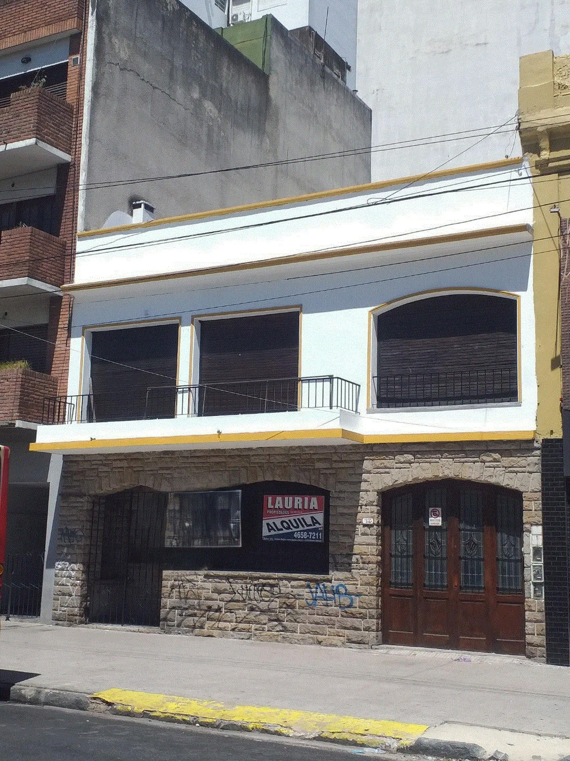 Two-bedroom apartment with balcony and patio in La Matanza
