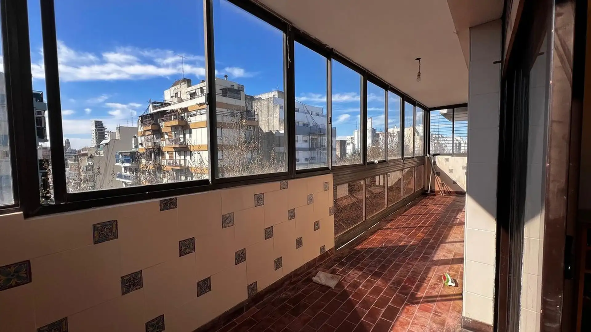 Departamento de 4 ambientes con cochera en Balvanera