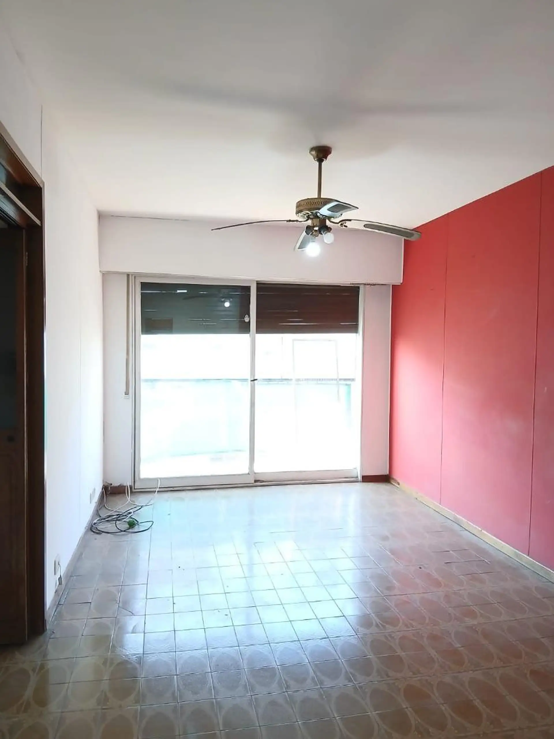 Apartamento de três dormitórios em Tapiales