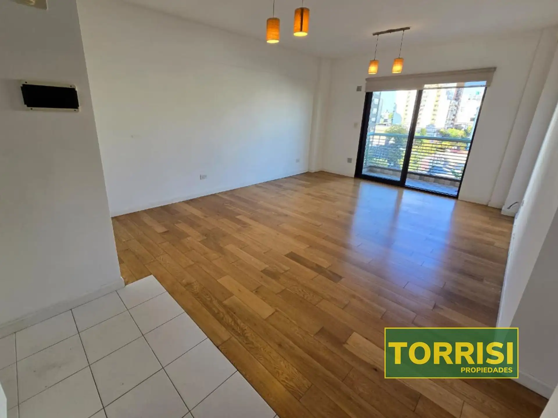 Departamento de 2 ambientes con balcón al frente en Boedo