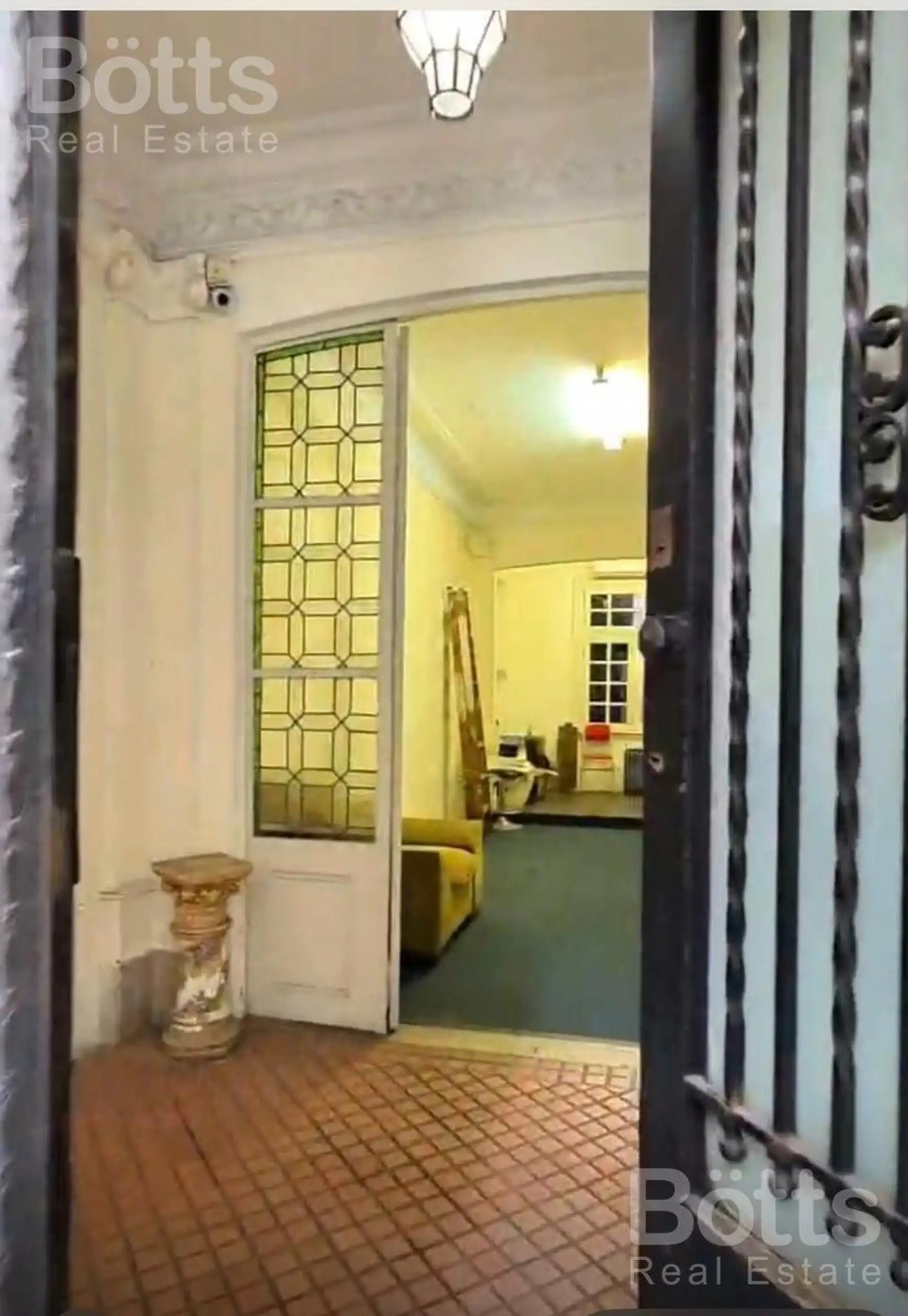 Дом с 4 спальнями в Palermo