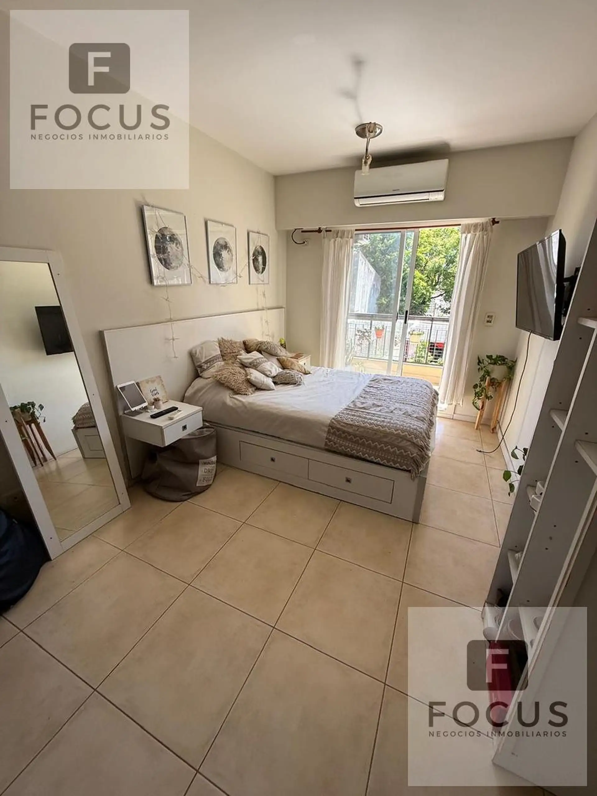 Kitnet com varanda em Santos Lugares, Tres de Febrero