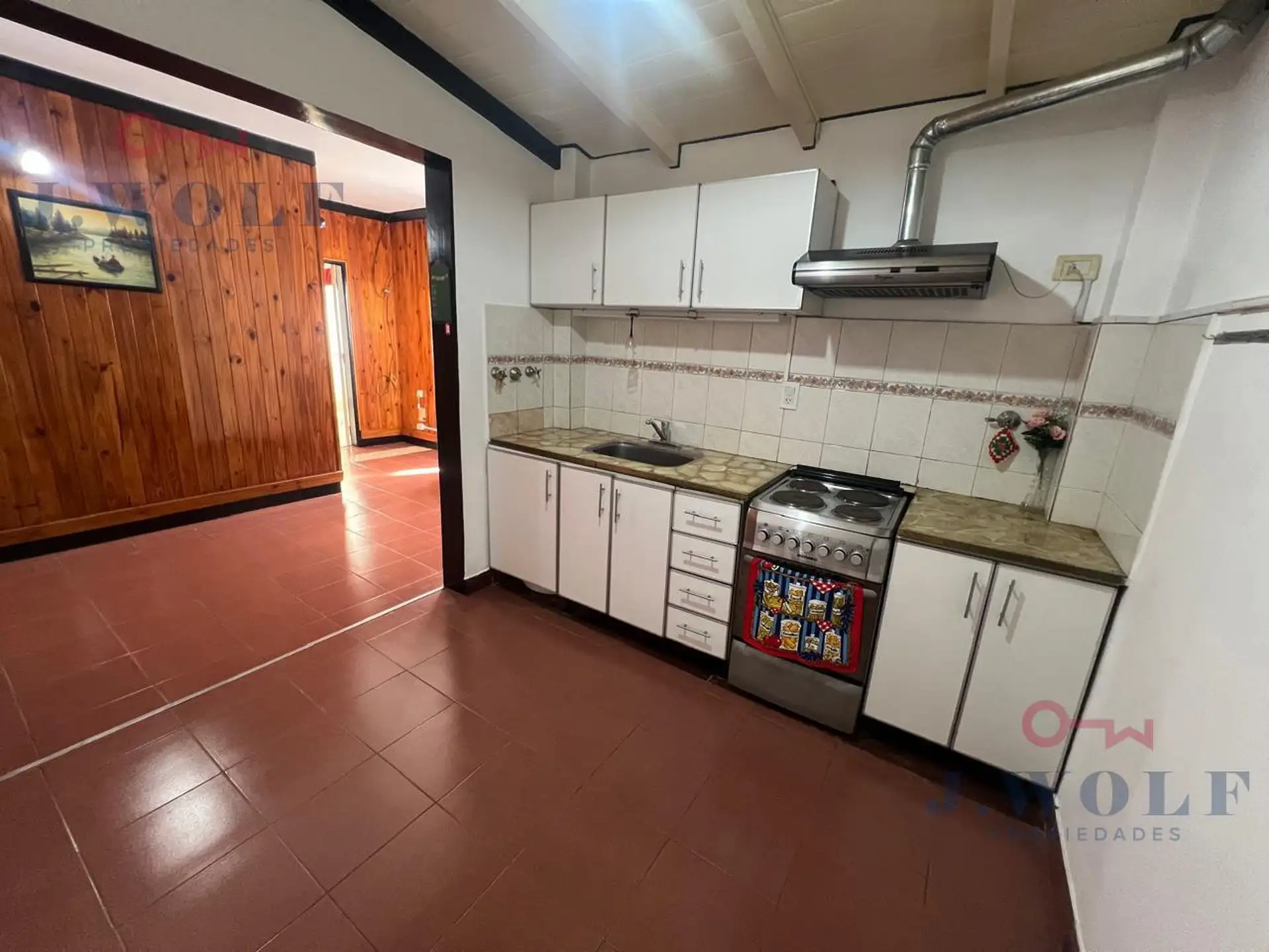 PH de 3 ambientes al fondo en General San Martín