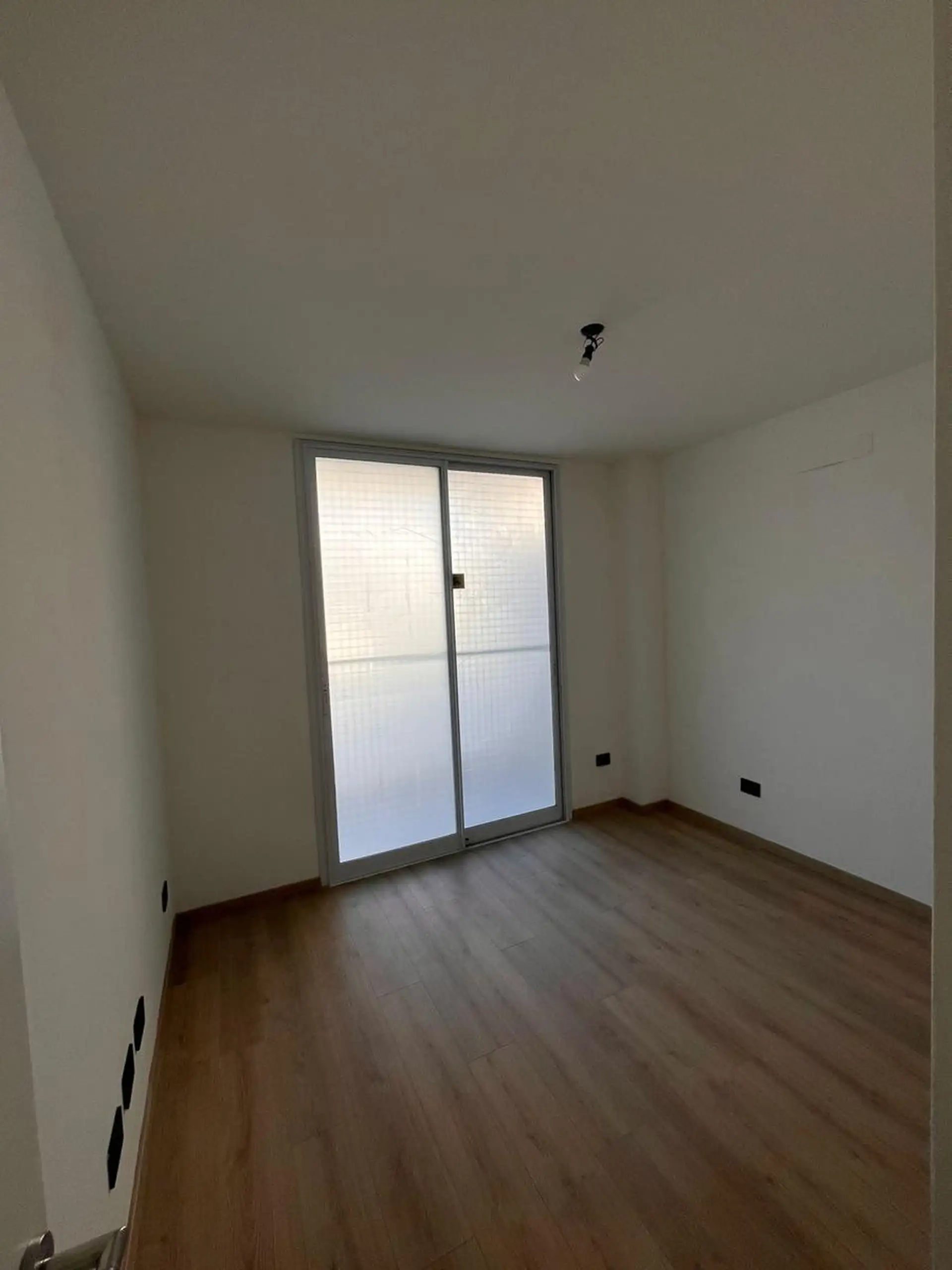 Apartamento de 2 ambientes com varanda em Paternal