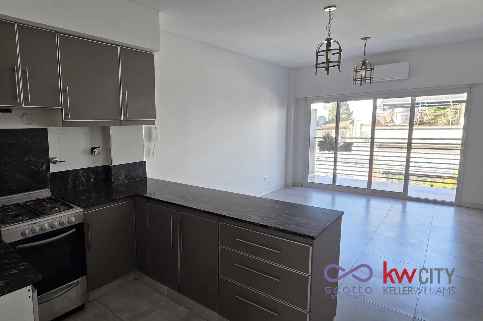 Departamento de 2 ambientes en Flores