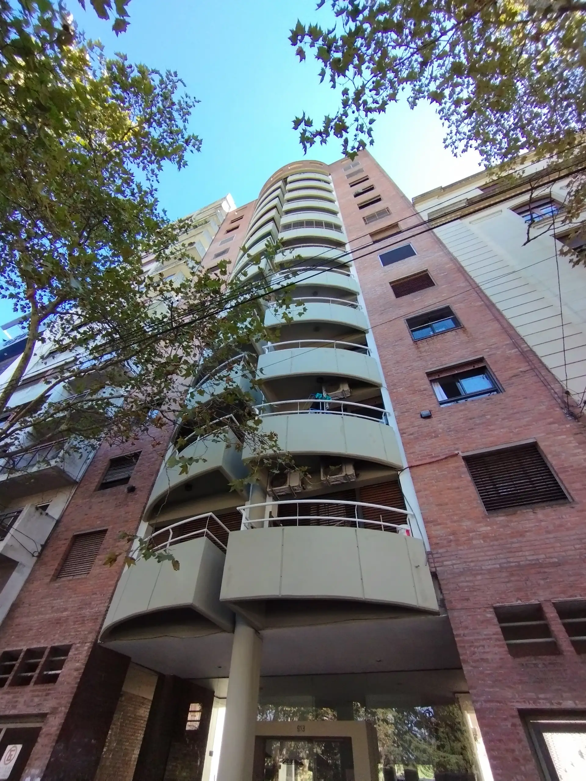 Departamento de 2 ambientes en La Plata con balcón al frente