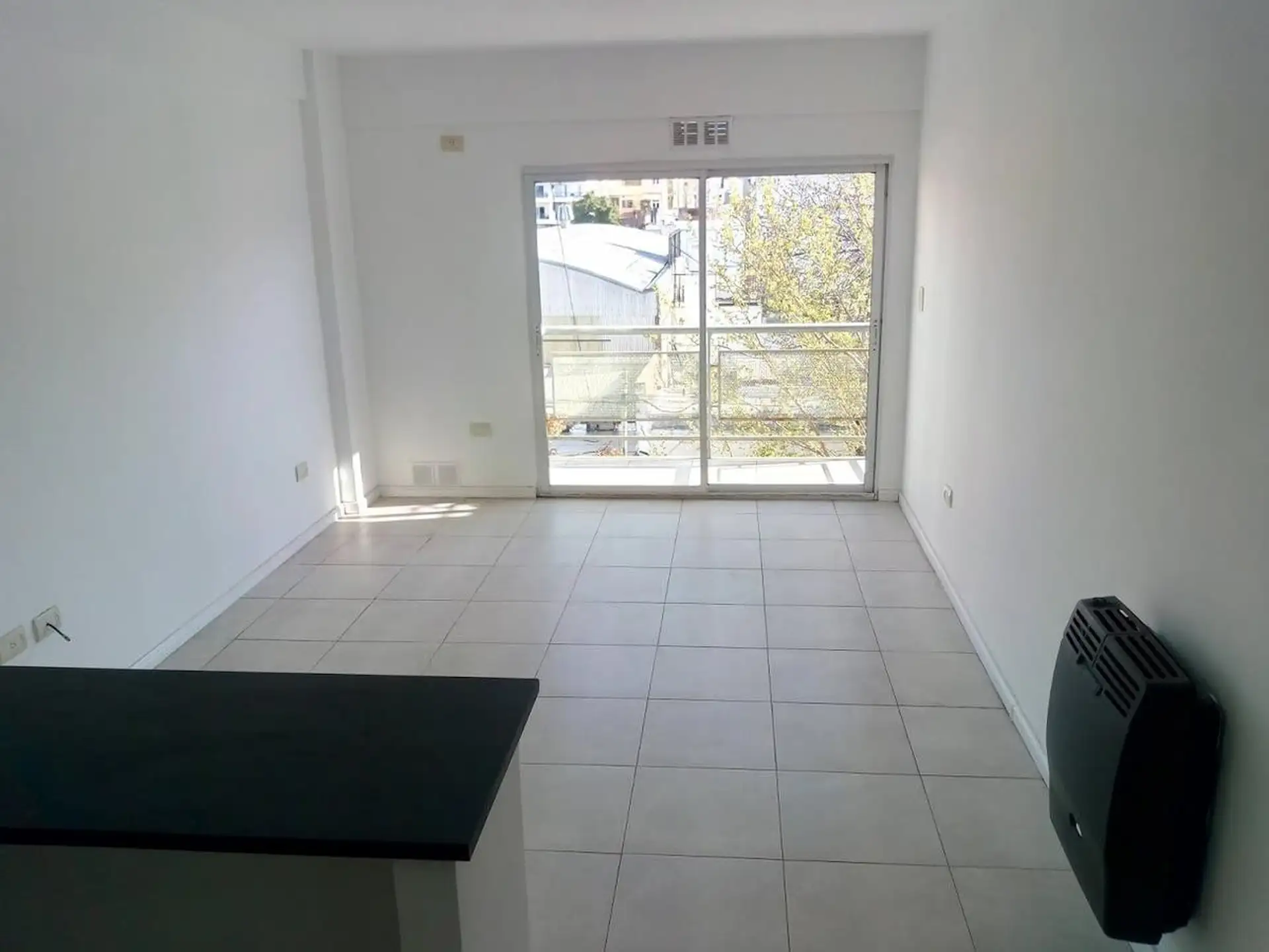 Apartamento de 2 ambientes em Monte Castro