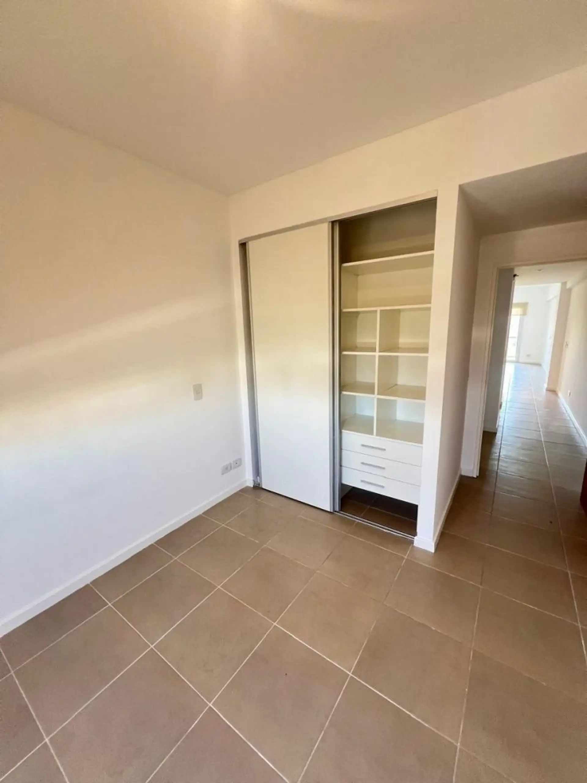 Departamento de 2 ambientes en San Miguel