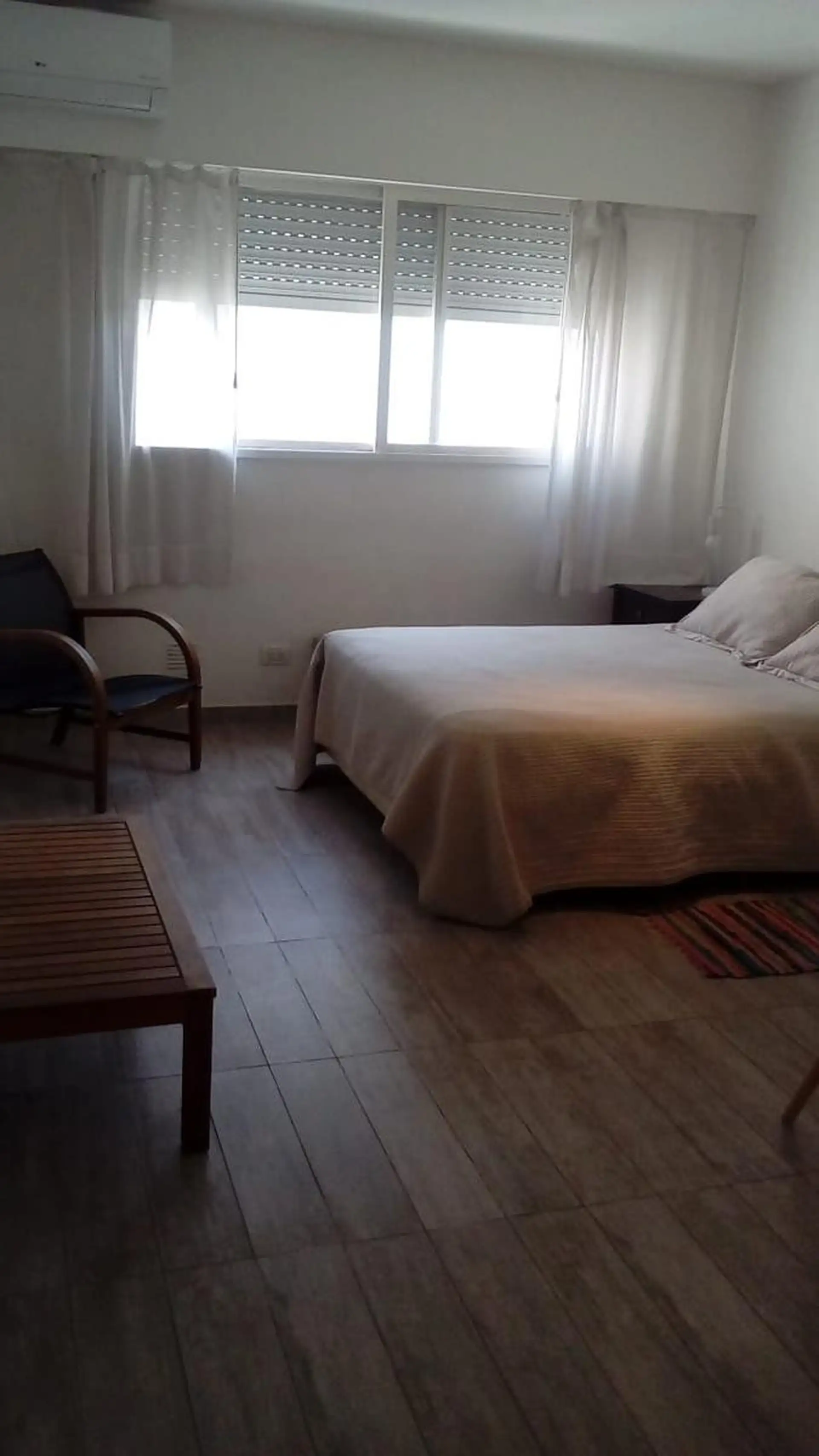 Apartamento mobiliado de um ambiente em Retiro