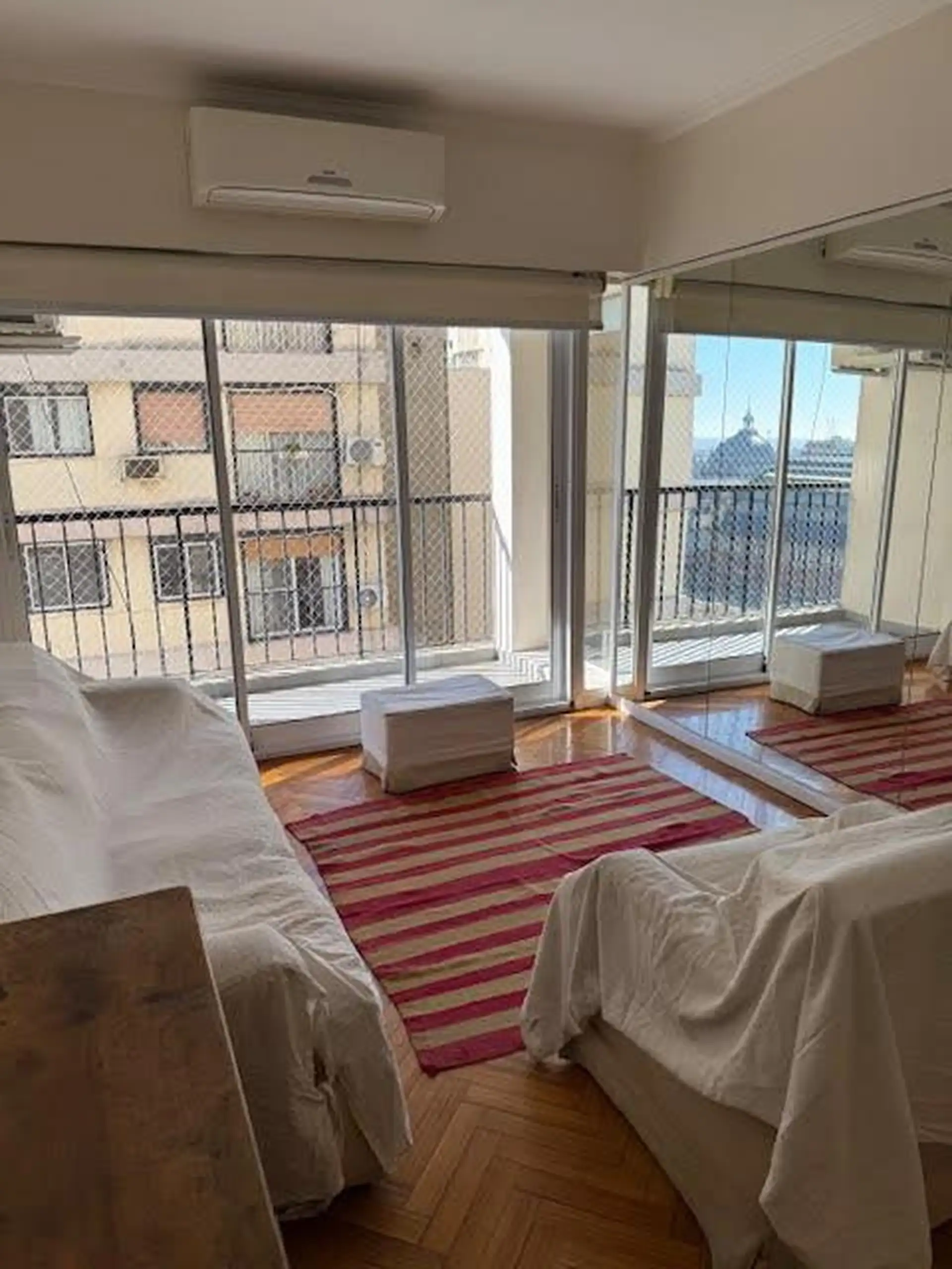 Departamento de 2 ambientes con balcón en Retiro