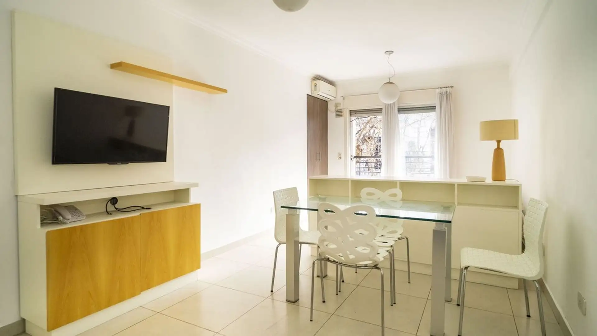 Departamento amoblado de 2 ambientes en Villa General Mitre