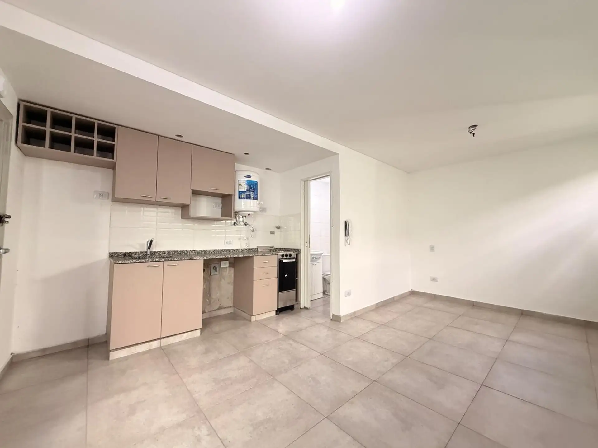 Kitnet novo (nunca habitado) em Lanús Oeste