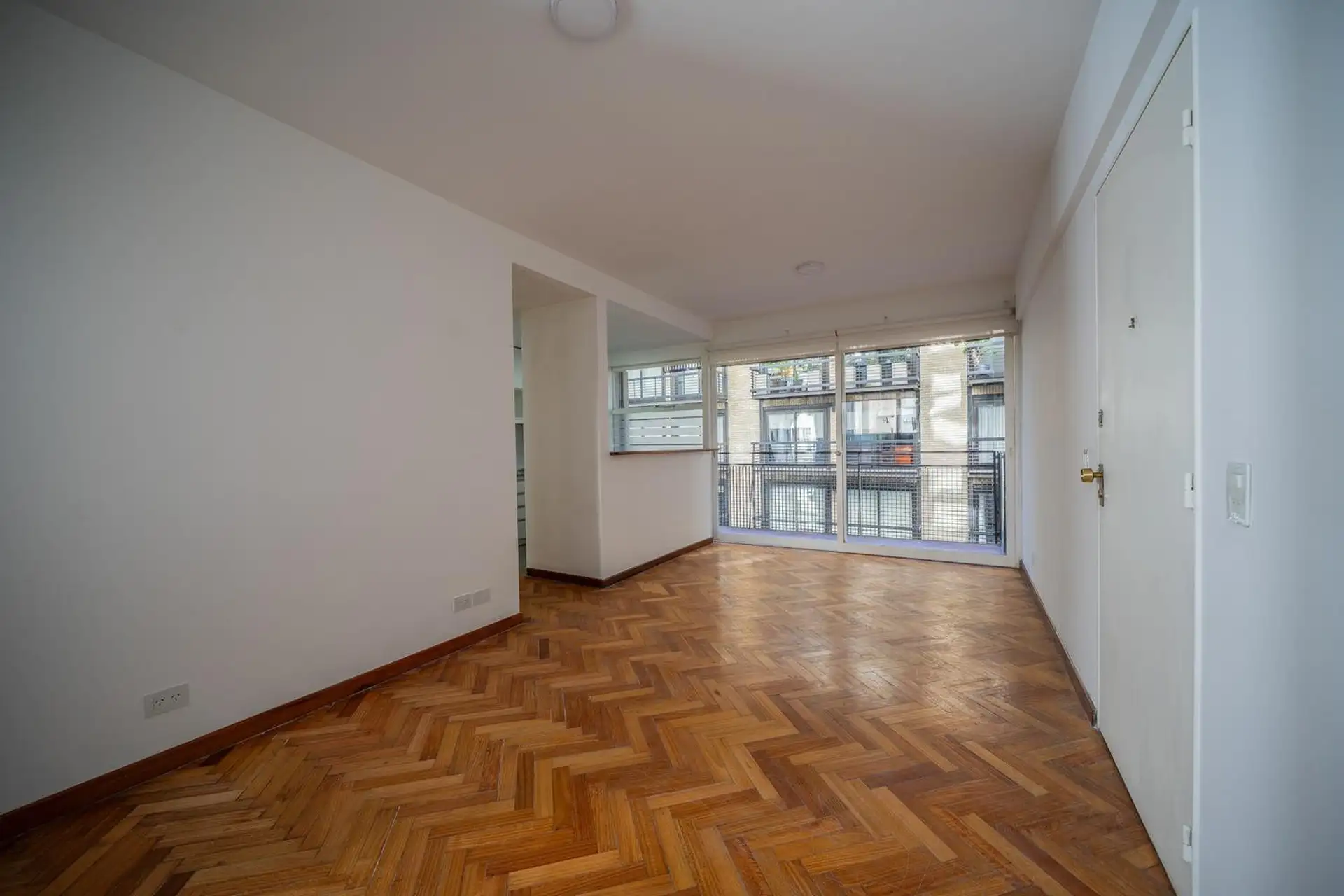 Semipiso de 3 ambientes en Retiro