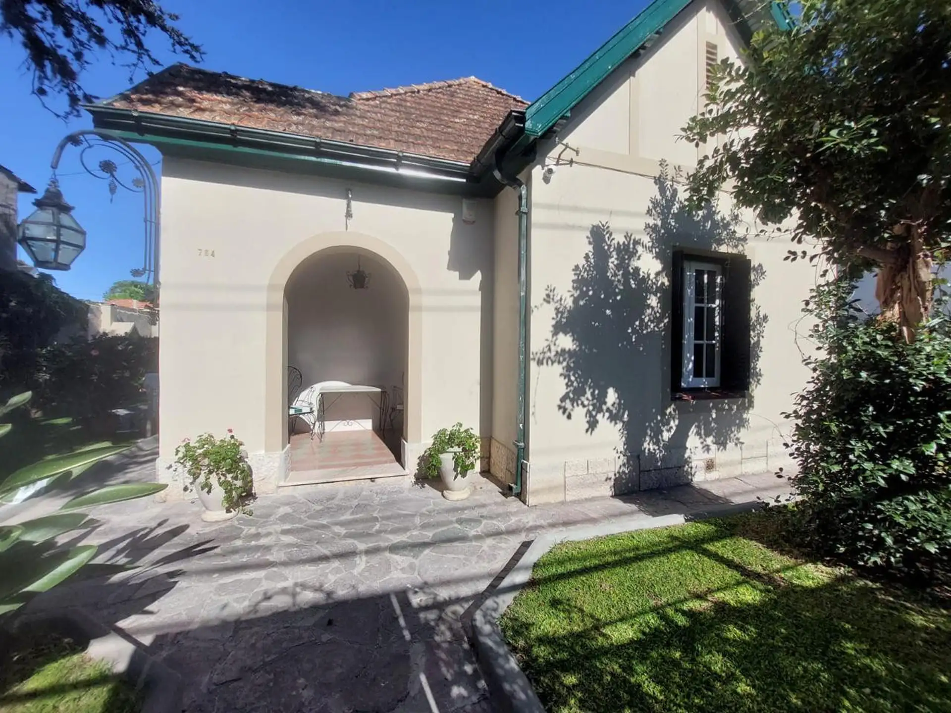 Casa de 3 dormitórios em Martínez