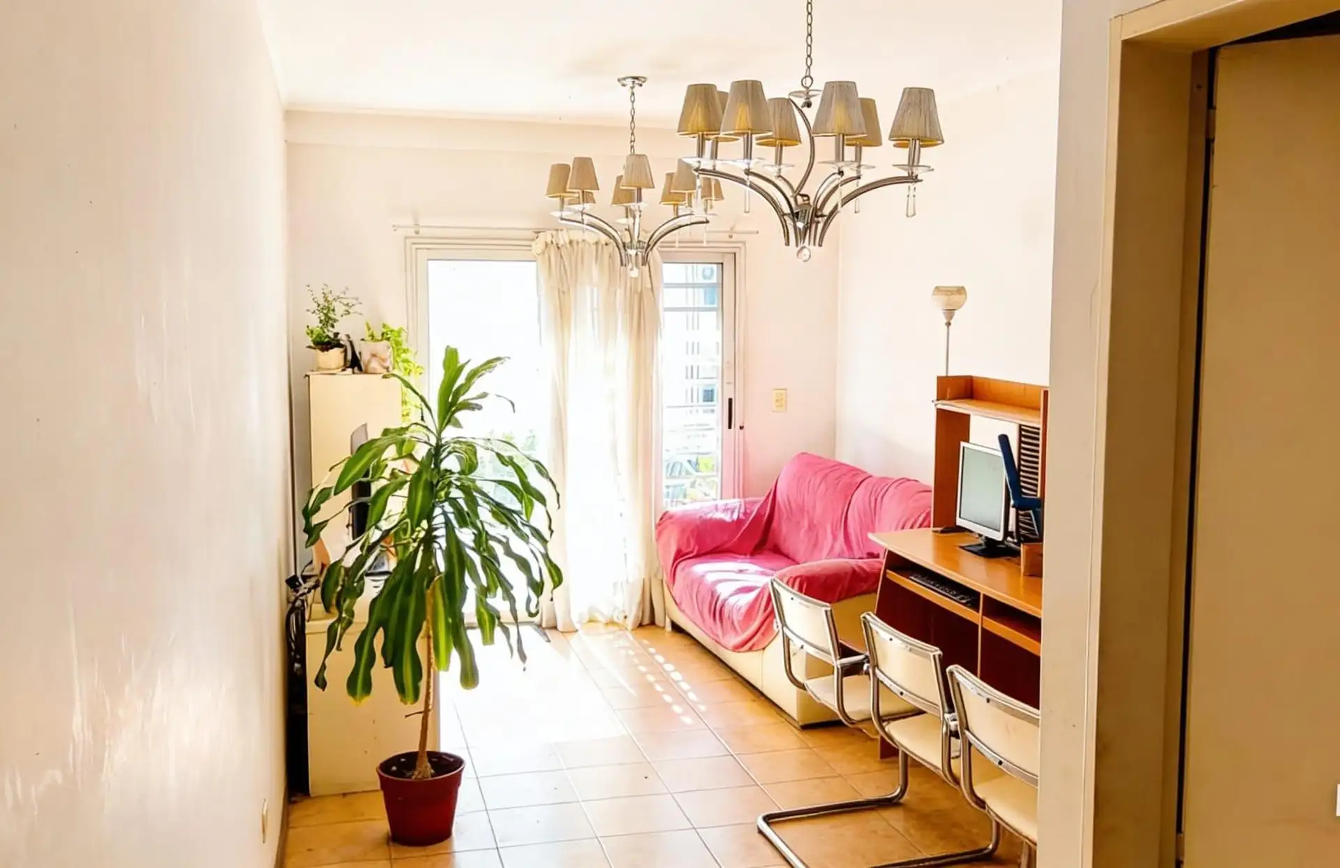 Departamento de 3 ambientes apto profesional en Flores