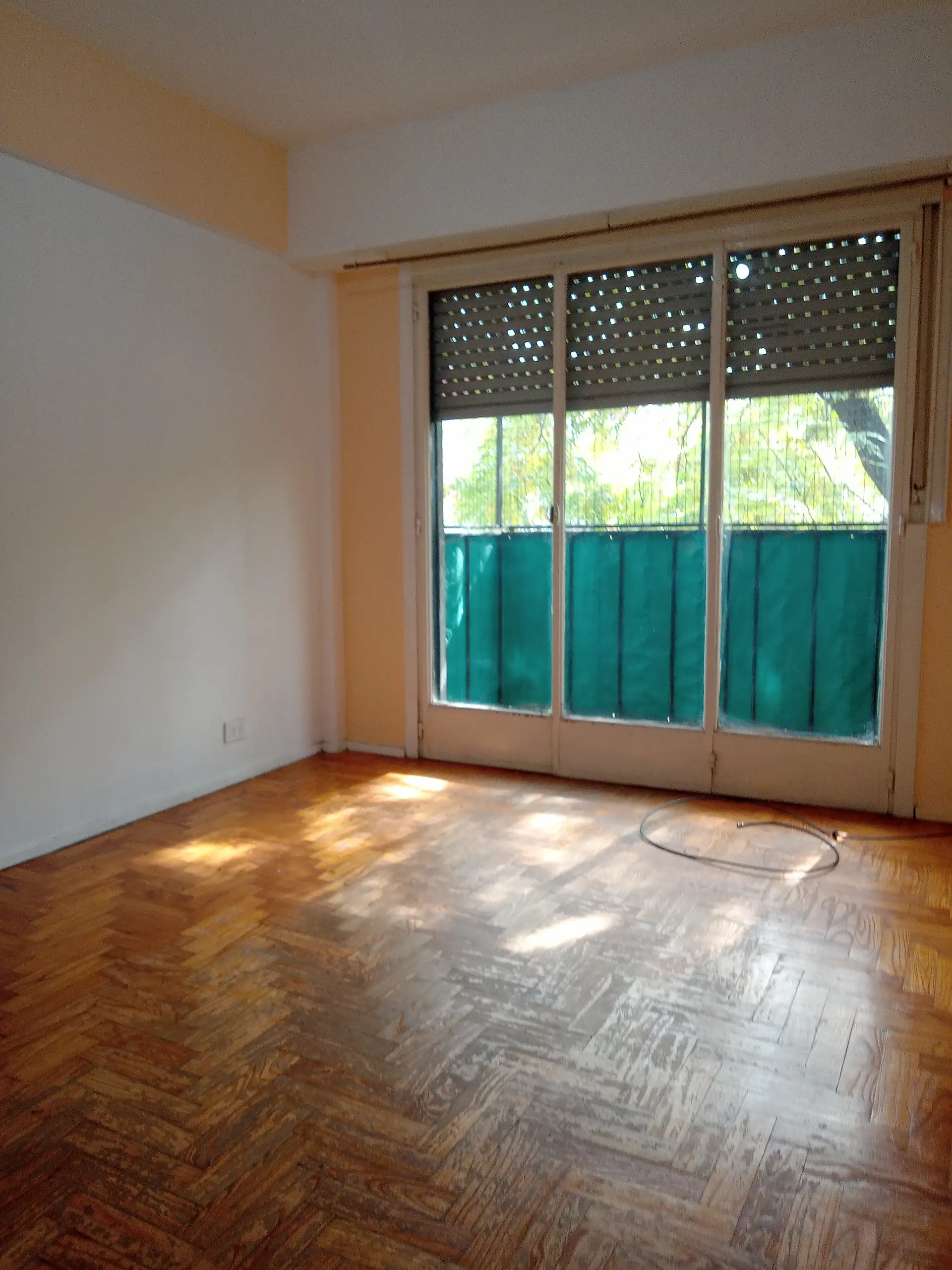 Departamento monoambiente en Parque Chacabuco con balcón