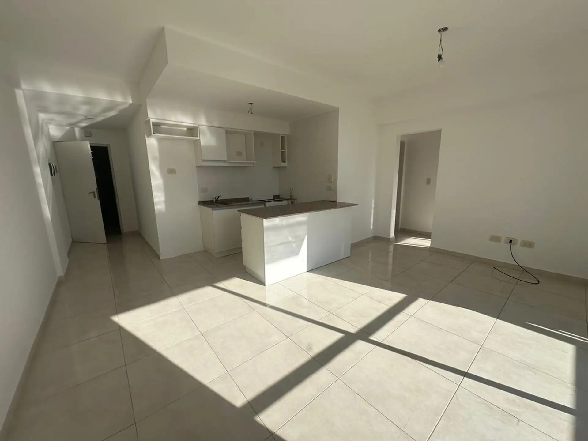 Apartamento de dois ambientes no último andar