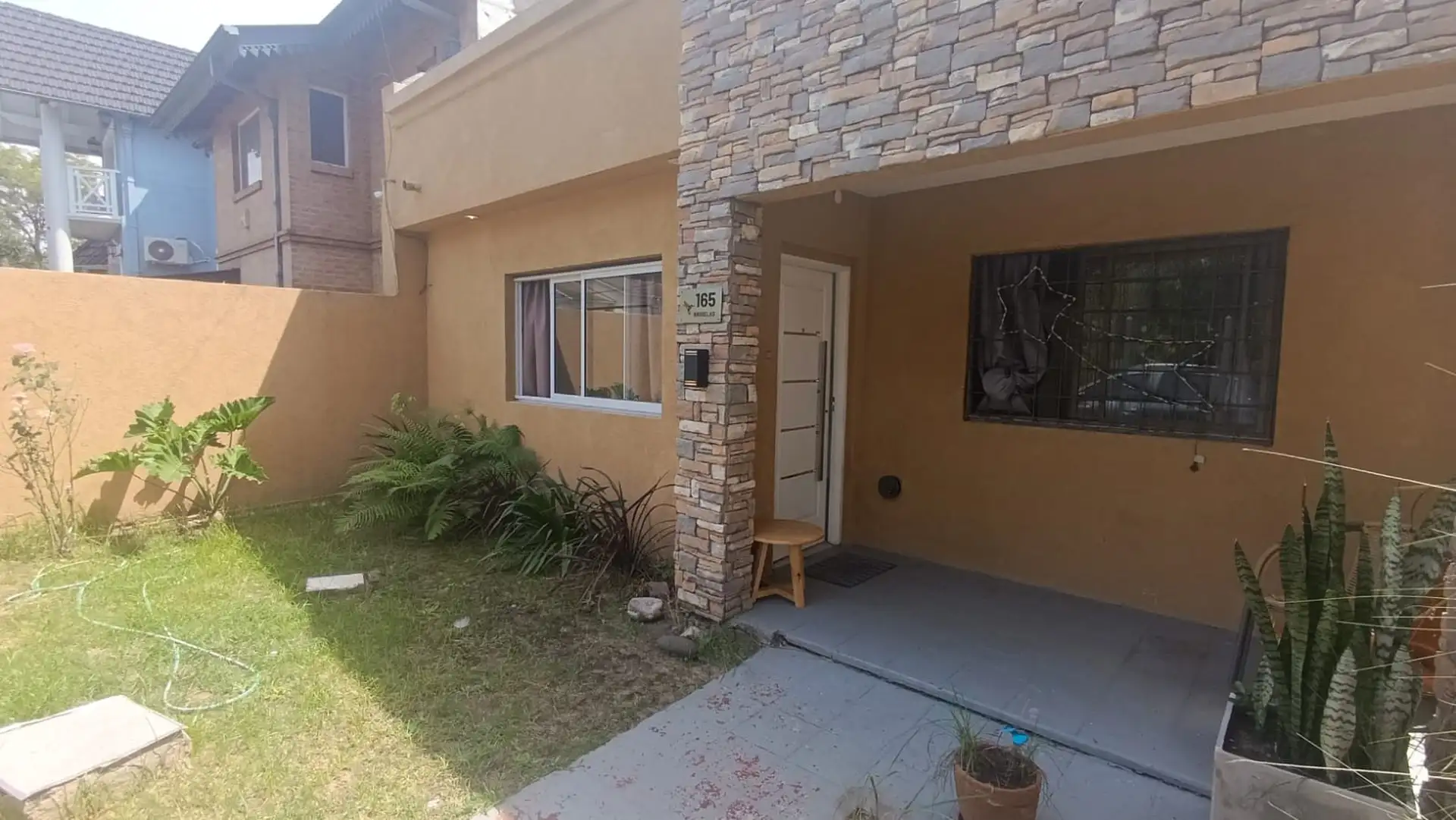 Casa de 3 ambientes em Ituzaingó Norte