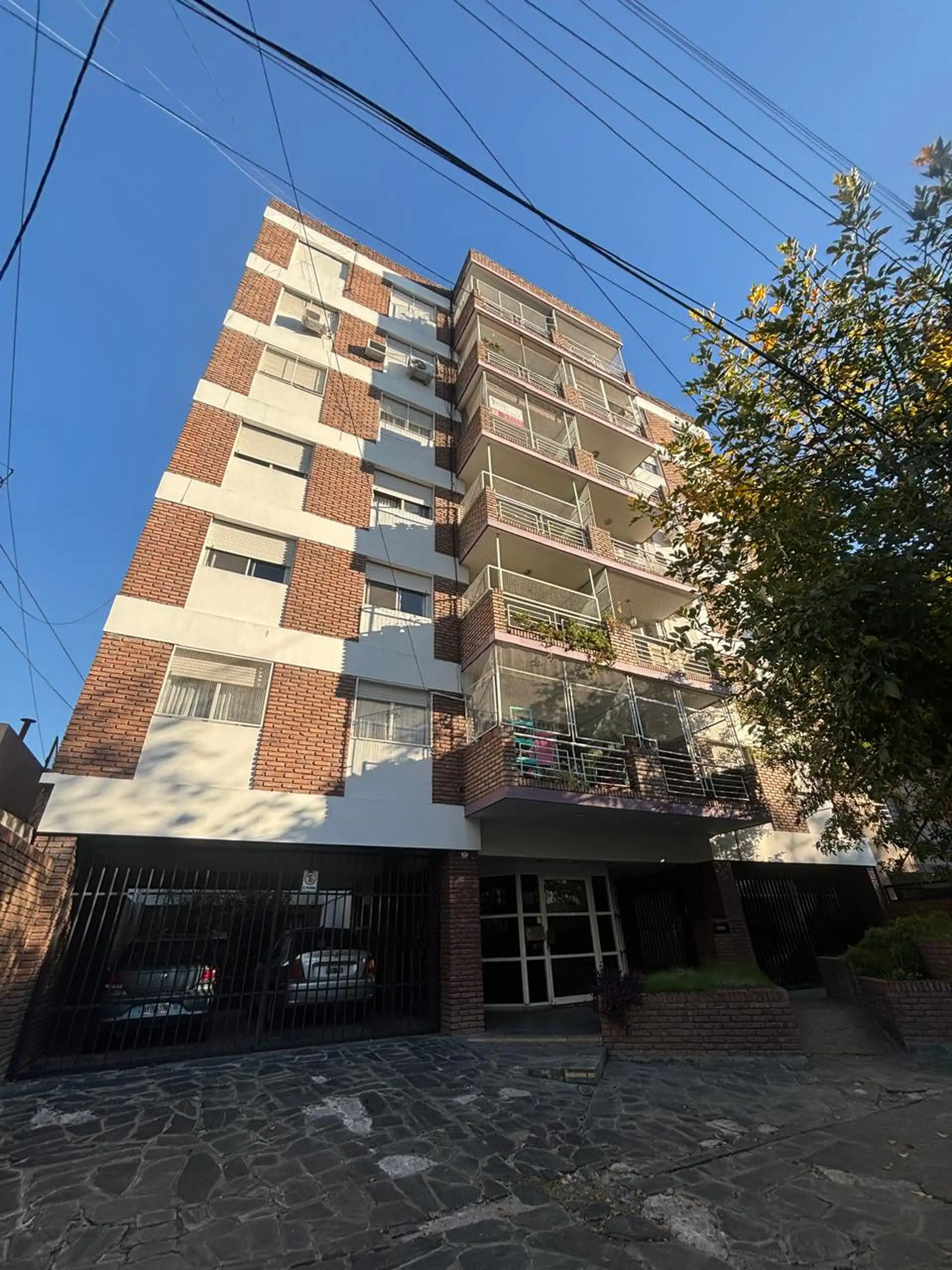 Kitnet de um ambiente em Morón