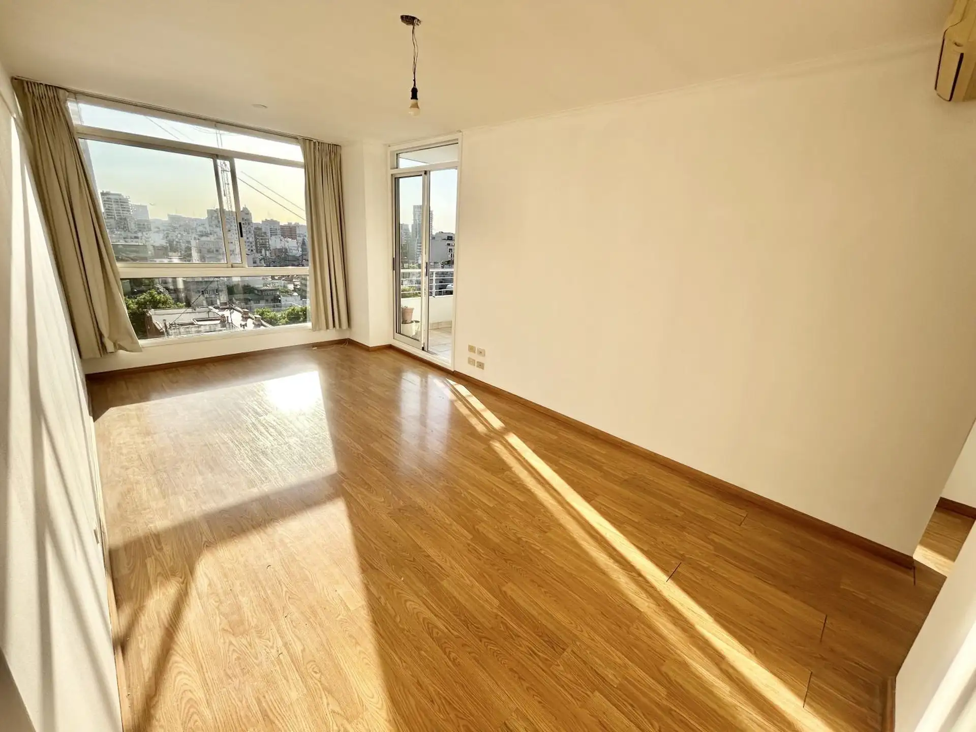 Departamento de 3 ambientes con balcón en Belgrano