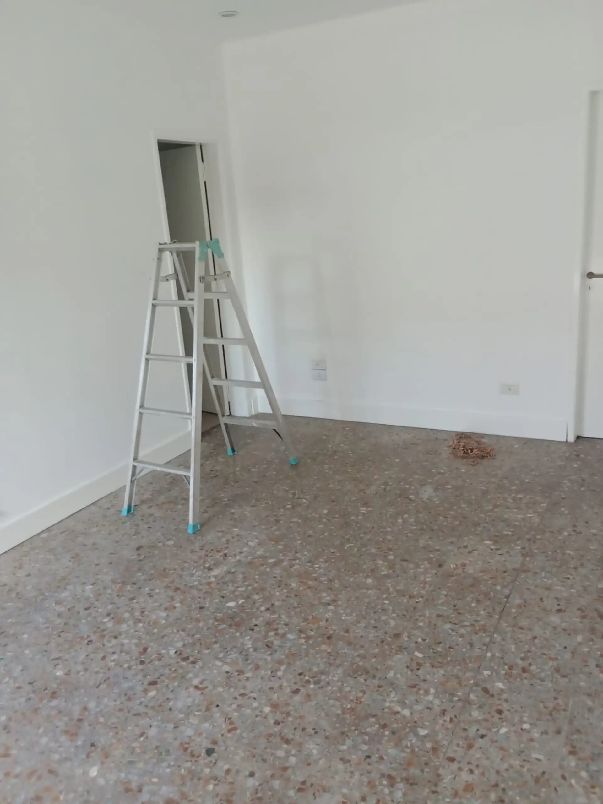 Two-room ground-floor apartment in Carapachay