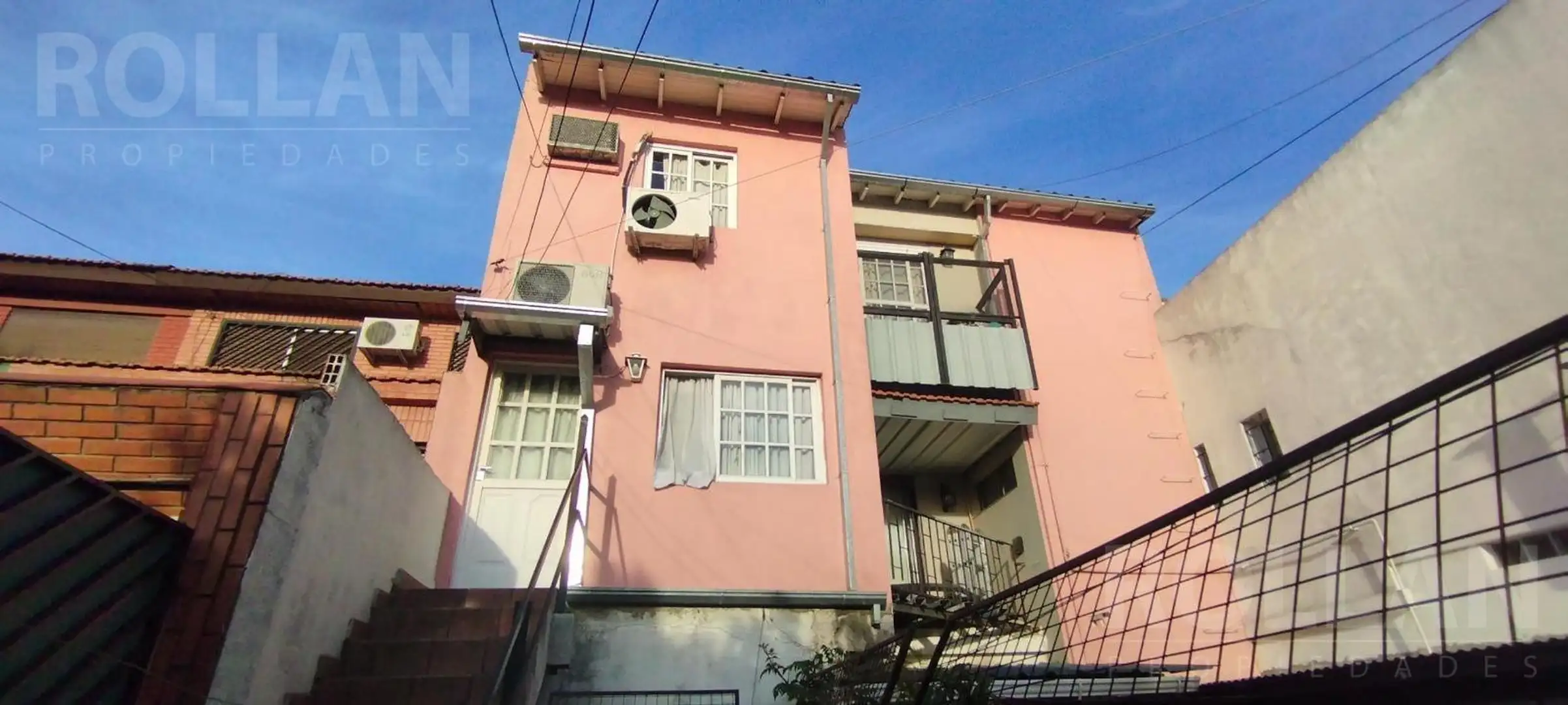 Apartamento tipo PH de 3 ambientes em Martinez