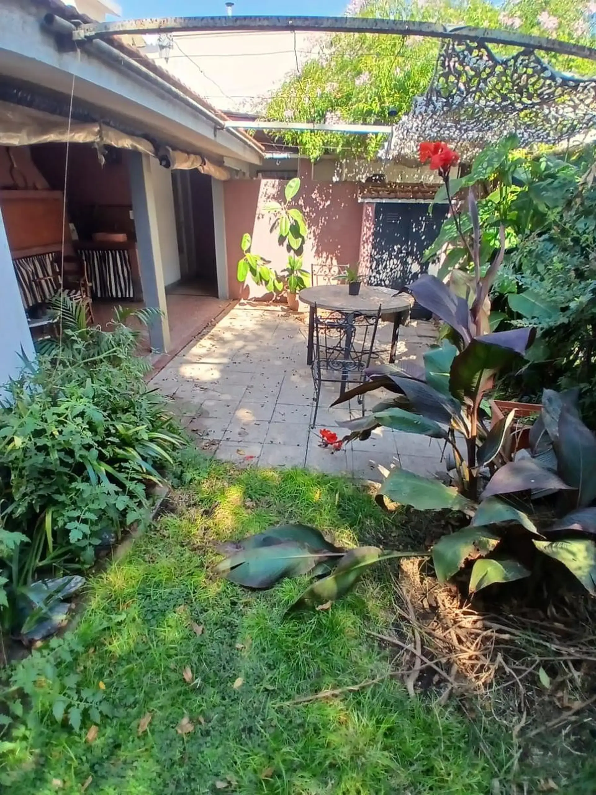 Studio apartment for short-term rent in Burzaco