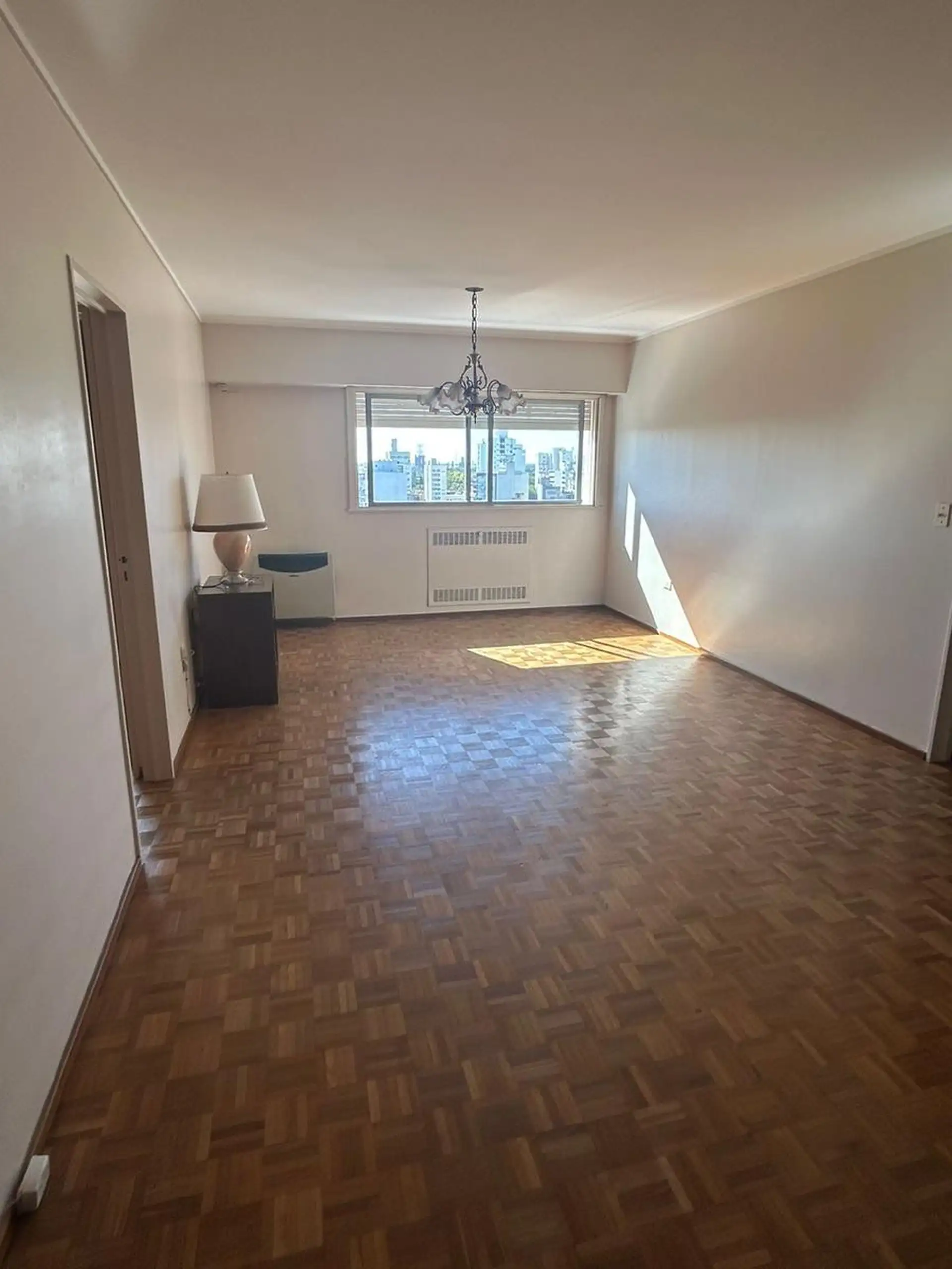 Four-bedroom apartment in La Plata