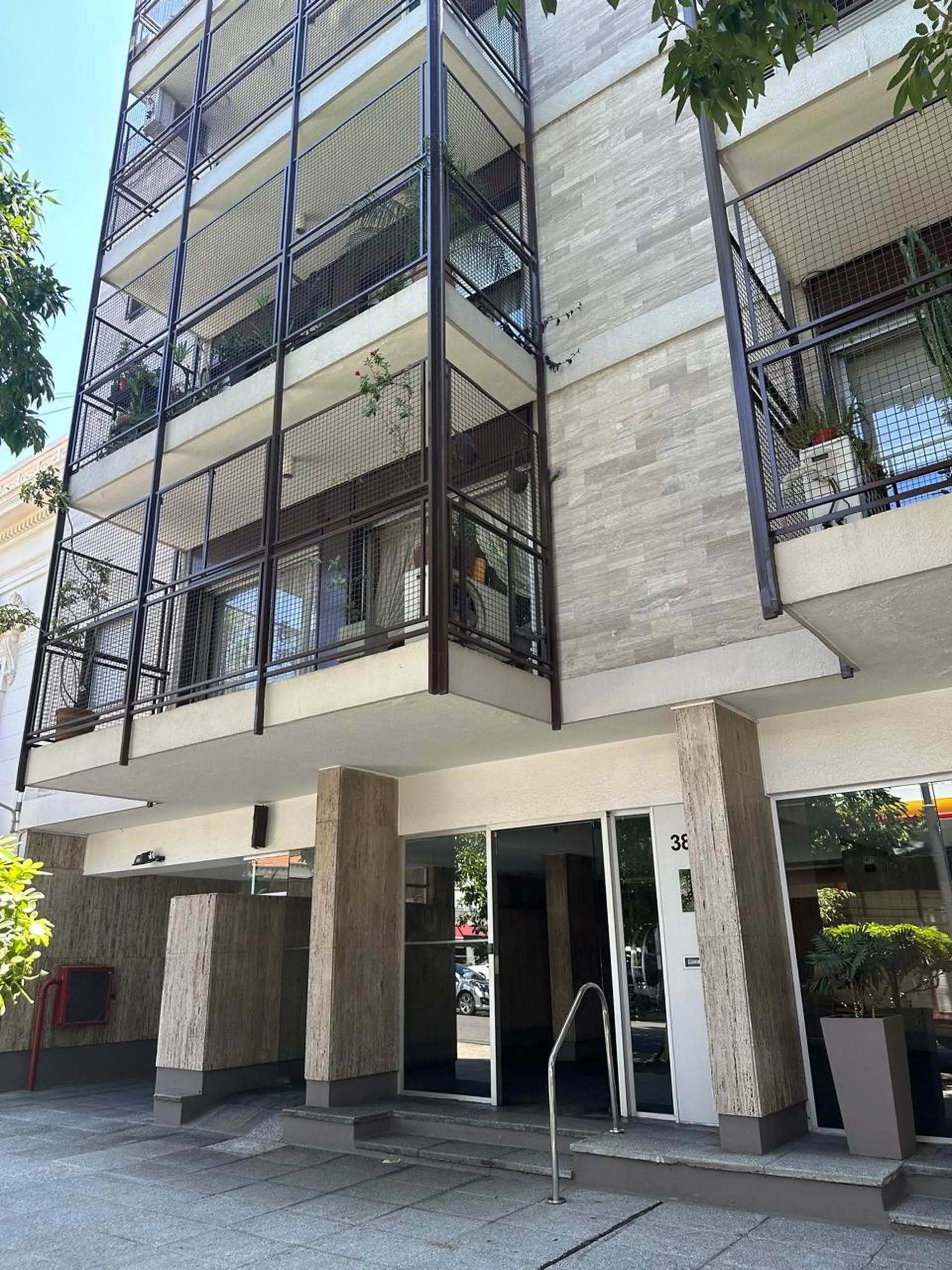 Five-room apartment in Villa Devoto