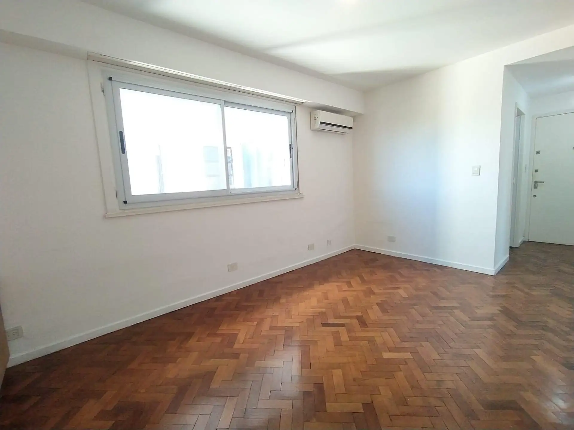 Apartamento de três ambientes em Colegiales