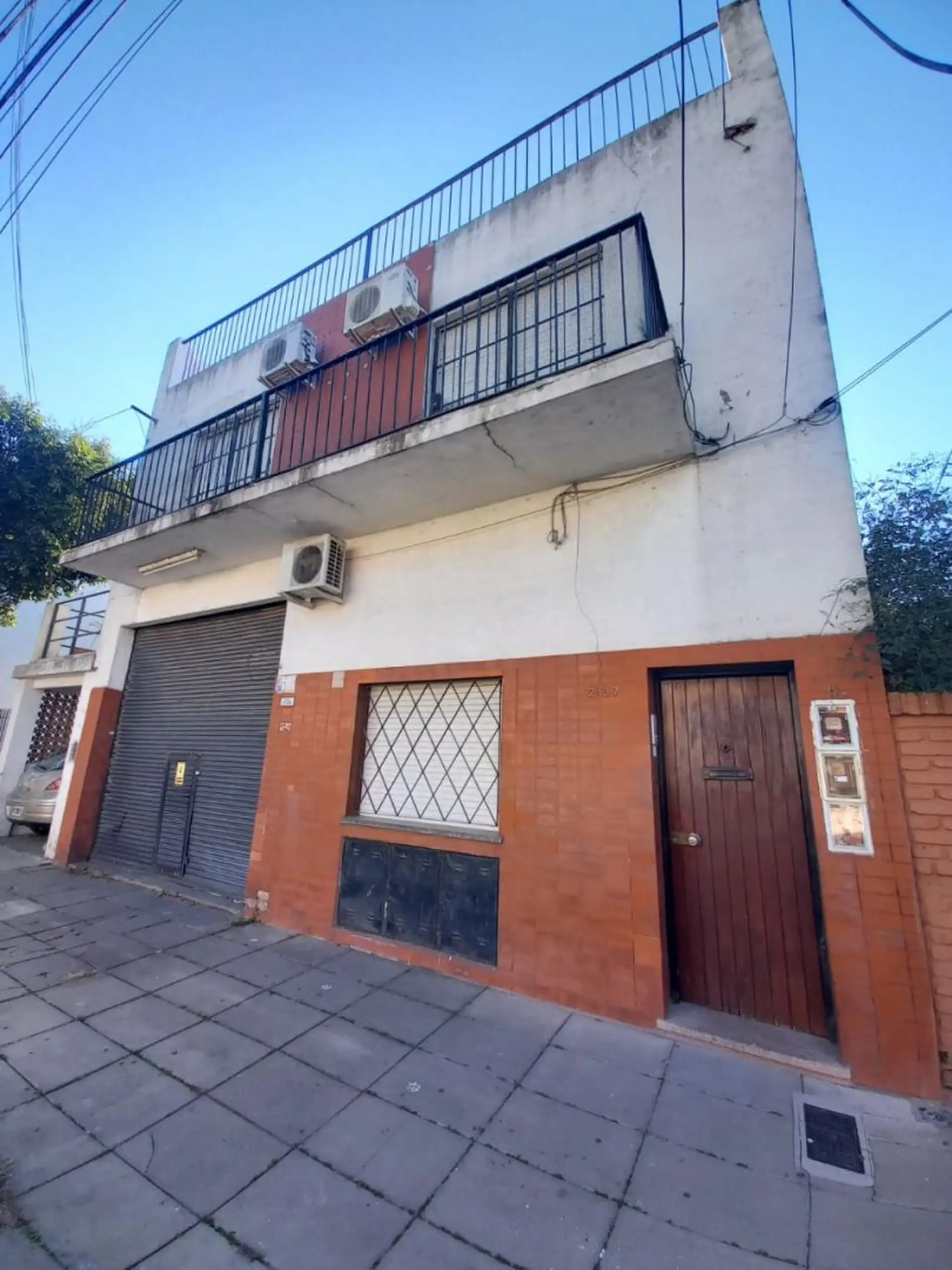 PH de 3 ambientes con patio y terraza en Munro