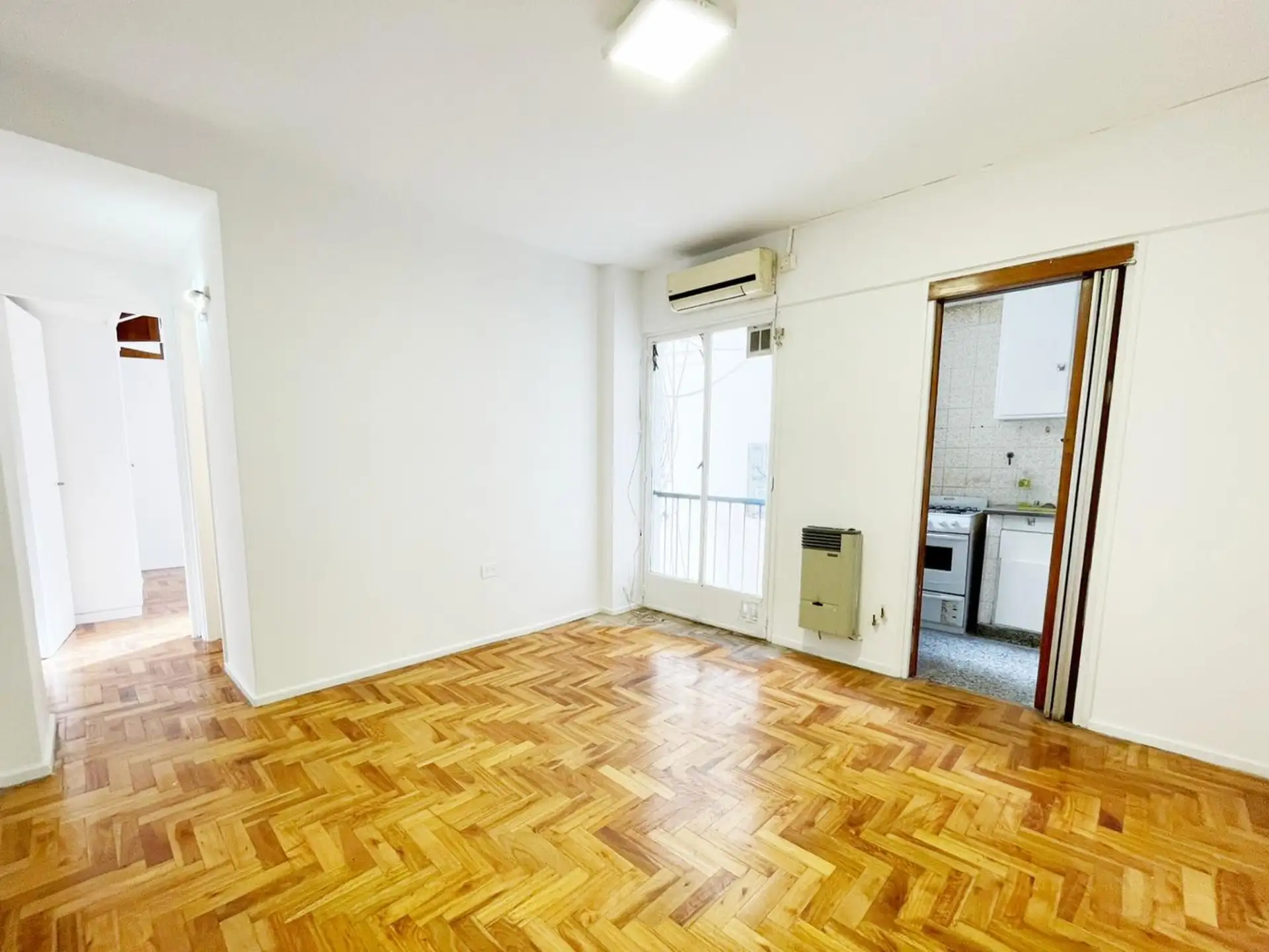 Departamento 2 ambientes con balcón