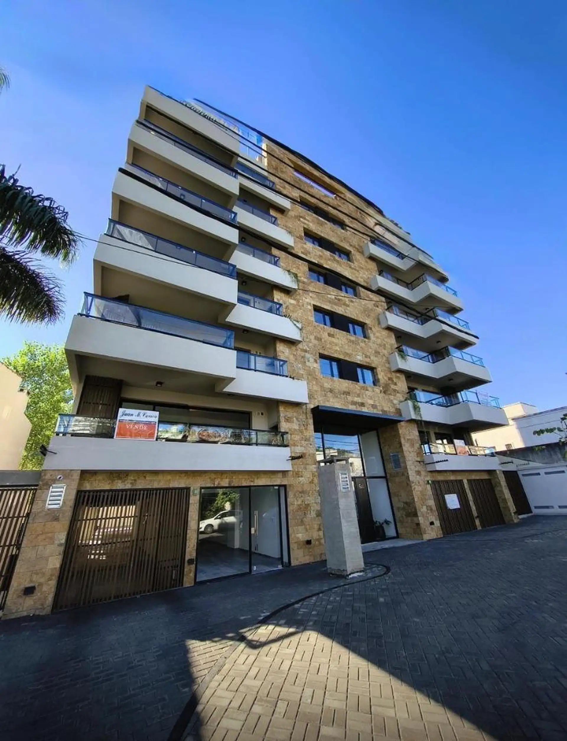 Kitnet novo com vaga de garagem em Buenos Aires