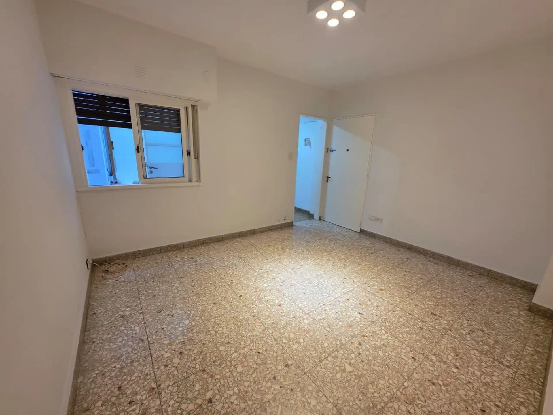 Two-room apartment in Agronomía