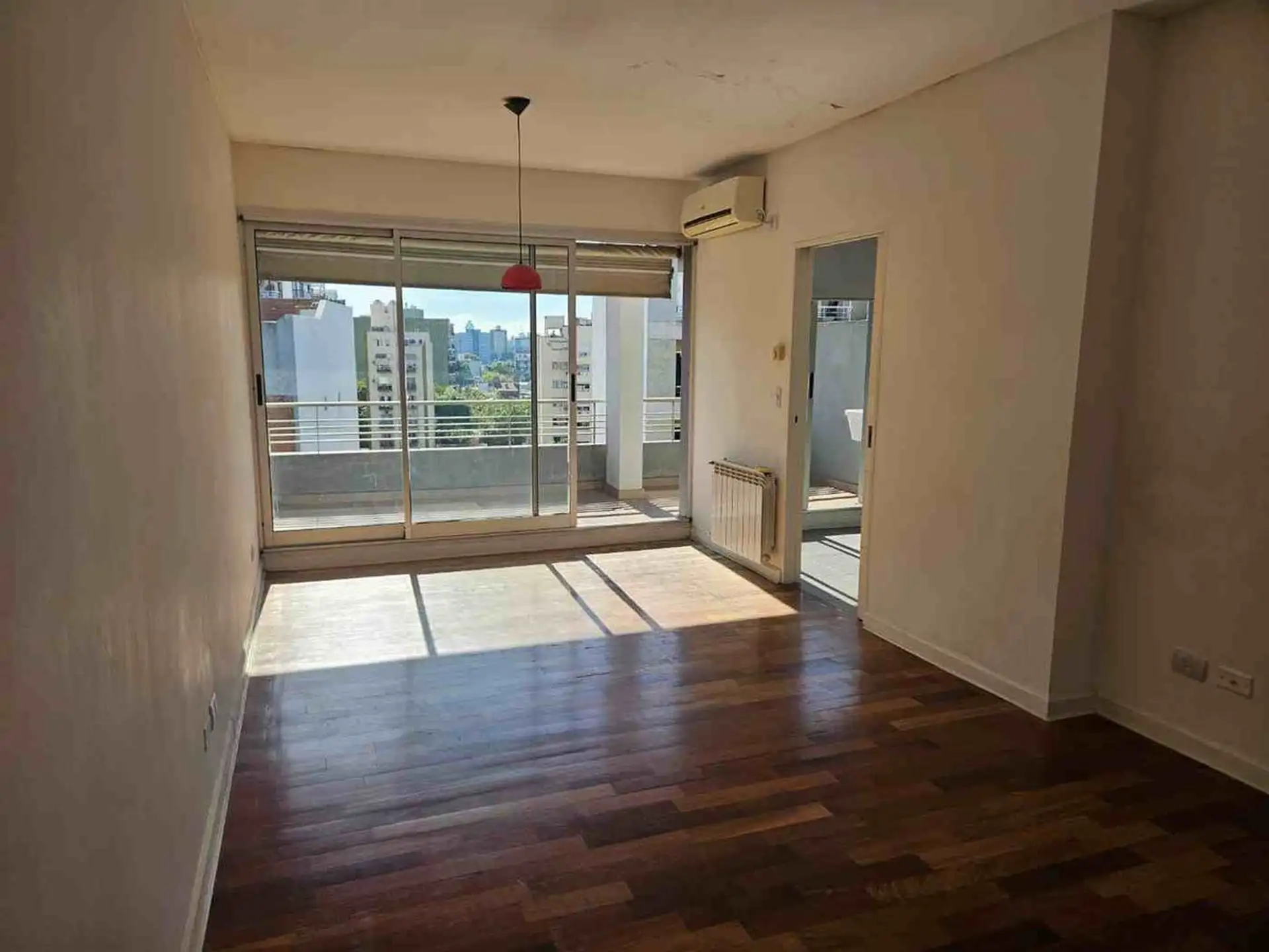 Three-room apartment facing street in Villa Urquiza