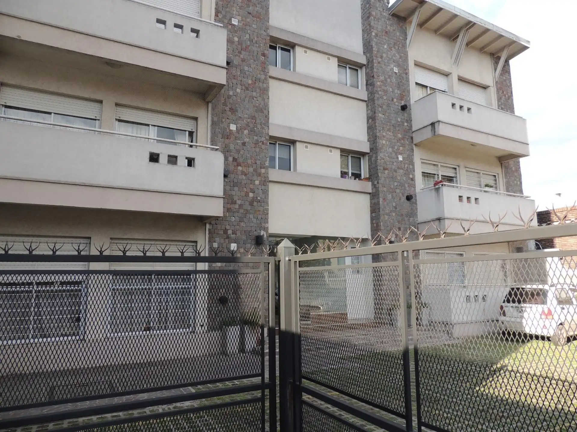 Kitnet térrea em Castelar