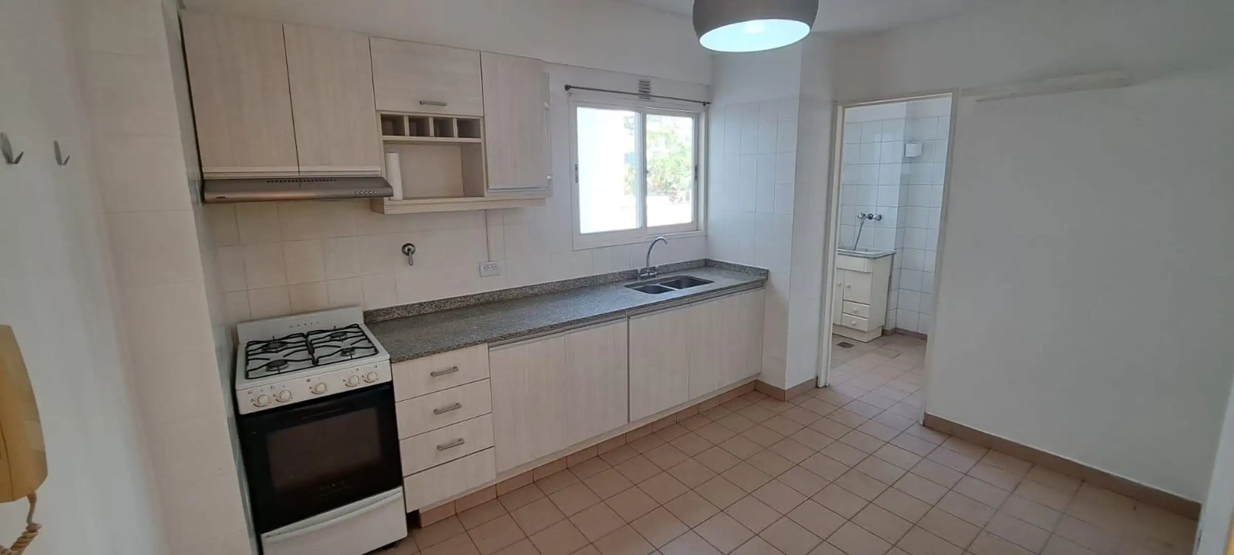 Three-room apartment in Núñez with parking