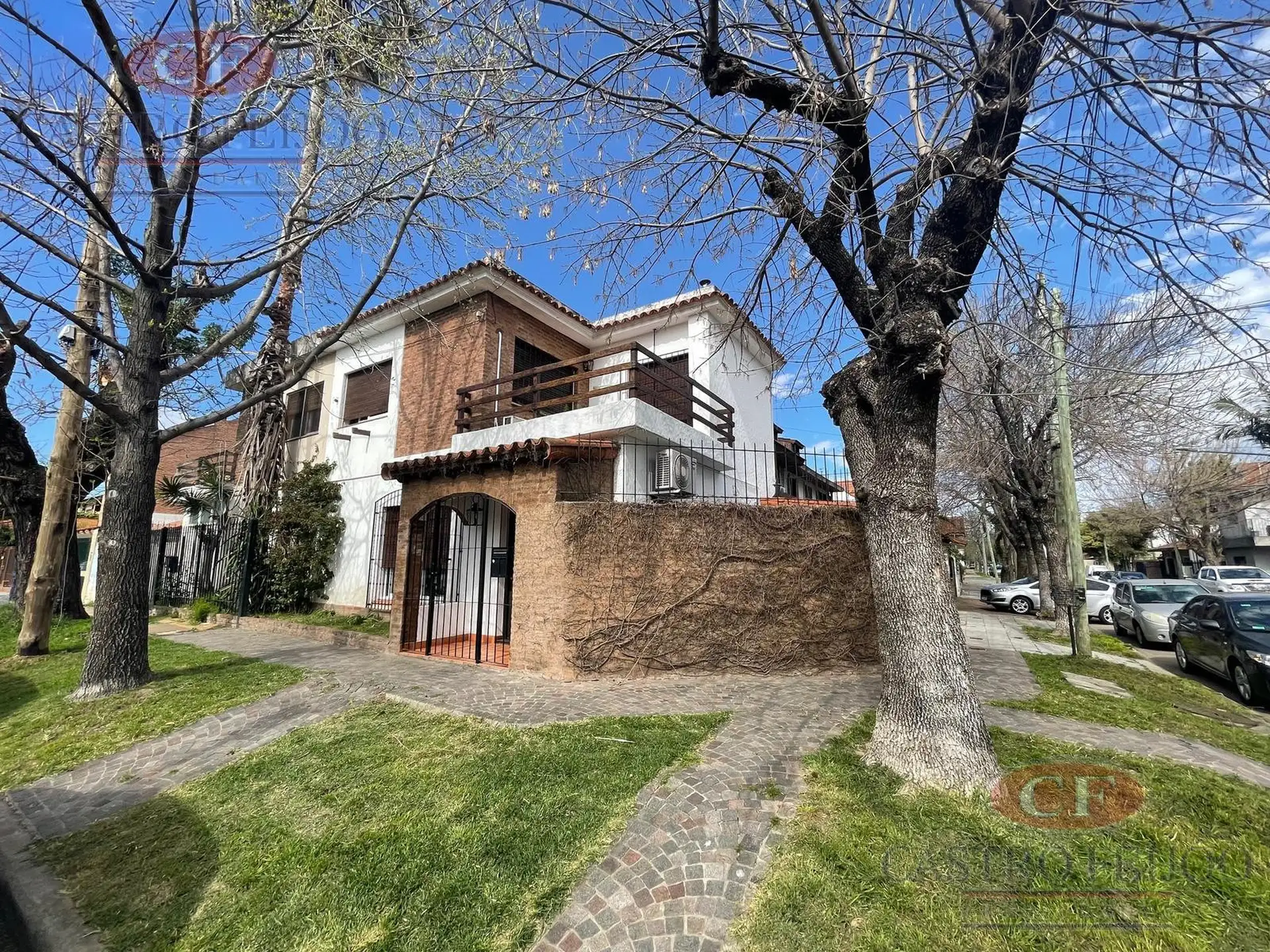Three-bedroom PH in Martínez