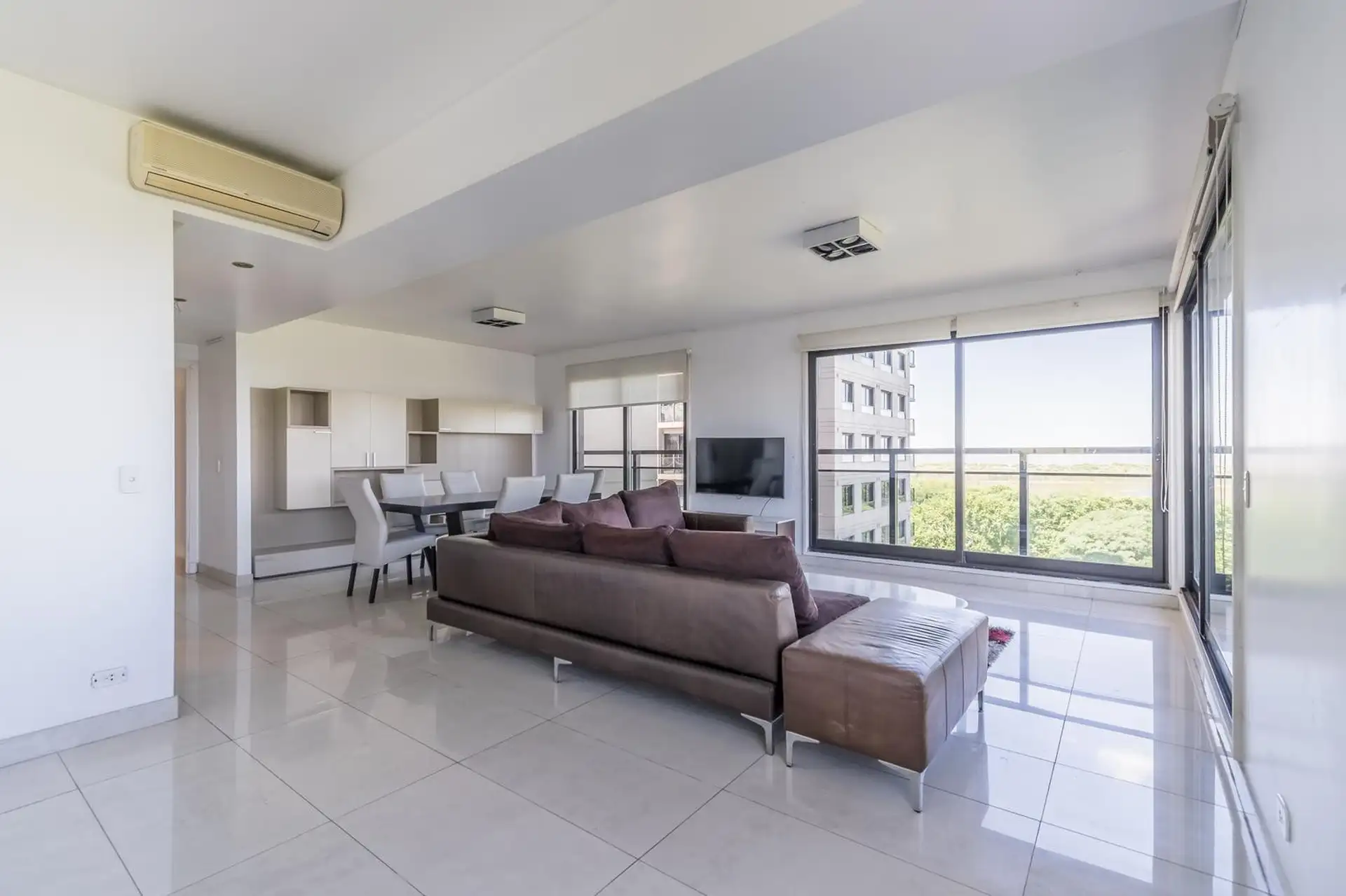 Two-bedroom apartment in Puerto Madero