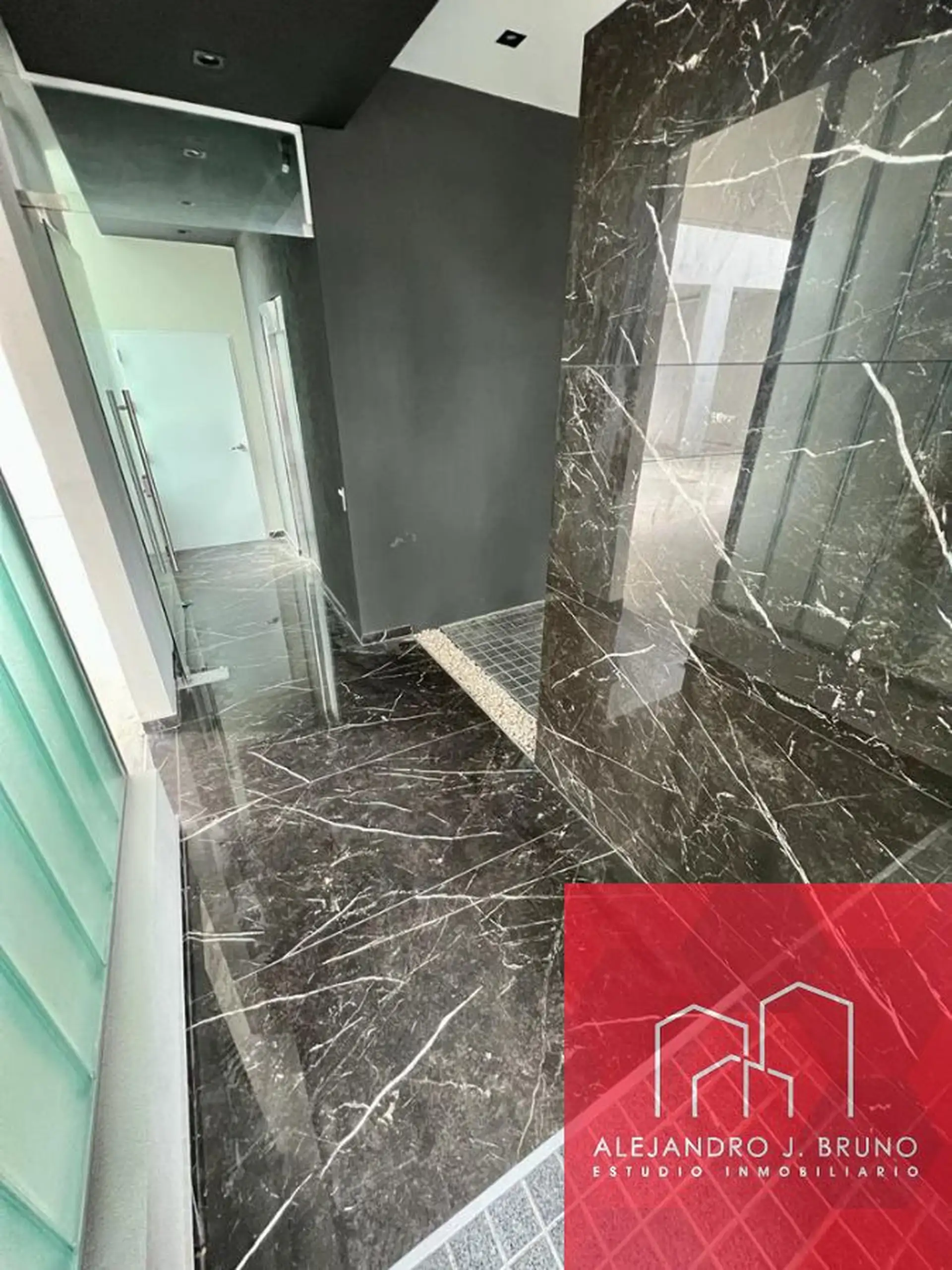 Apartamento de 2 ambientes com 1 dormitório em San Justo