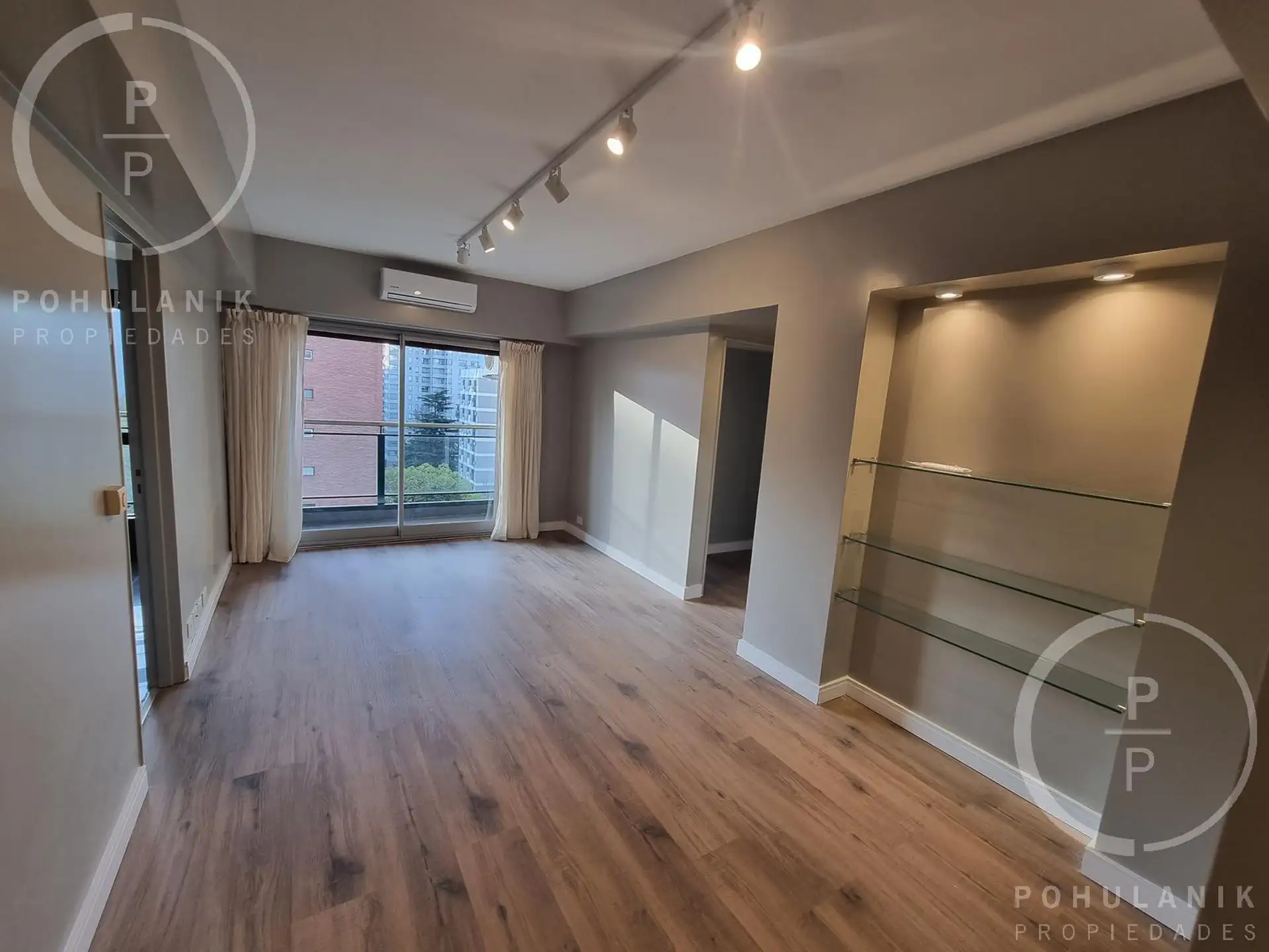 Two-room apartment with parking in Belgrano