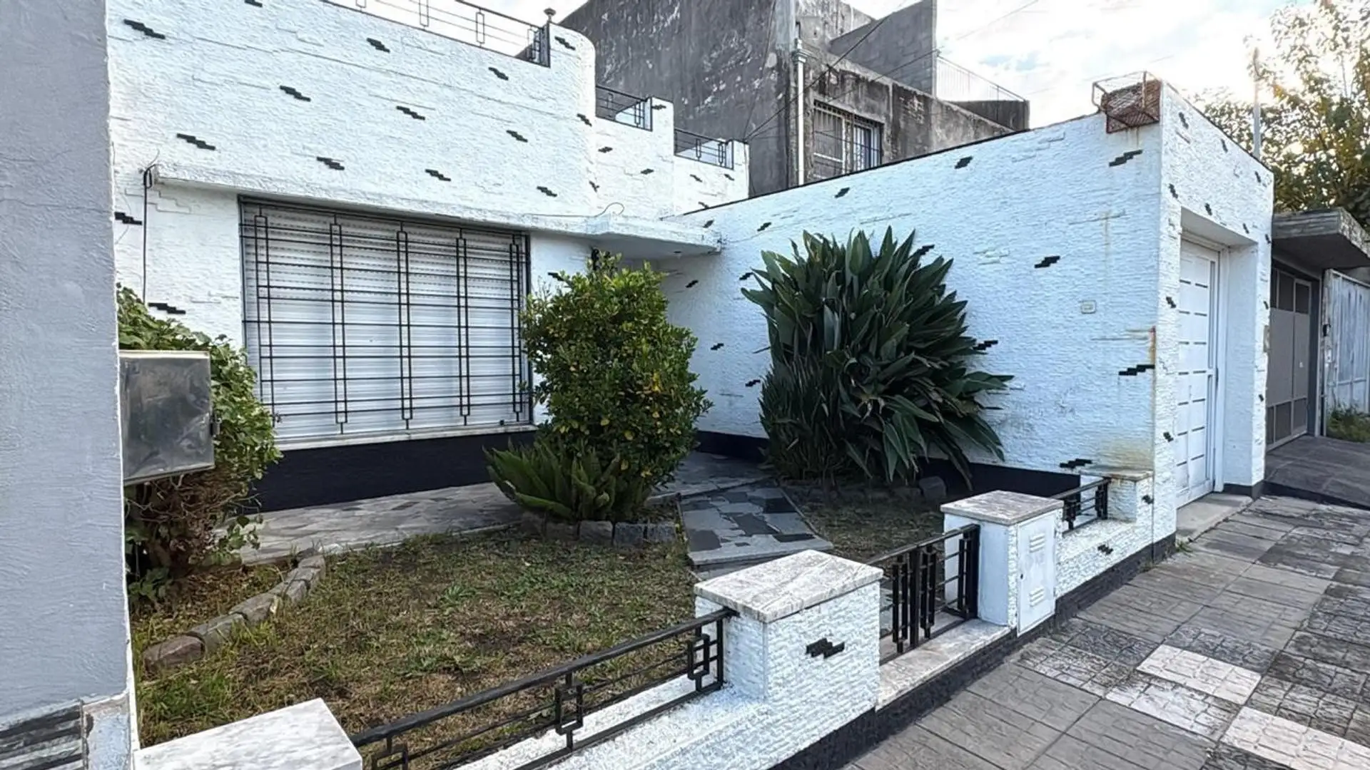 Three-room house for rent in Villa Dominico
