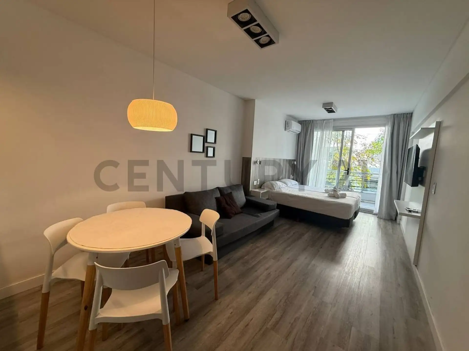 Студия с балконом и amenities
