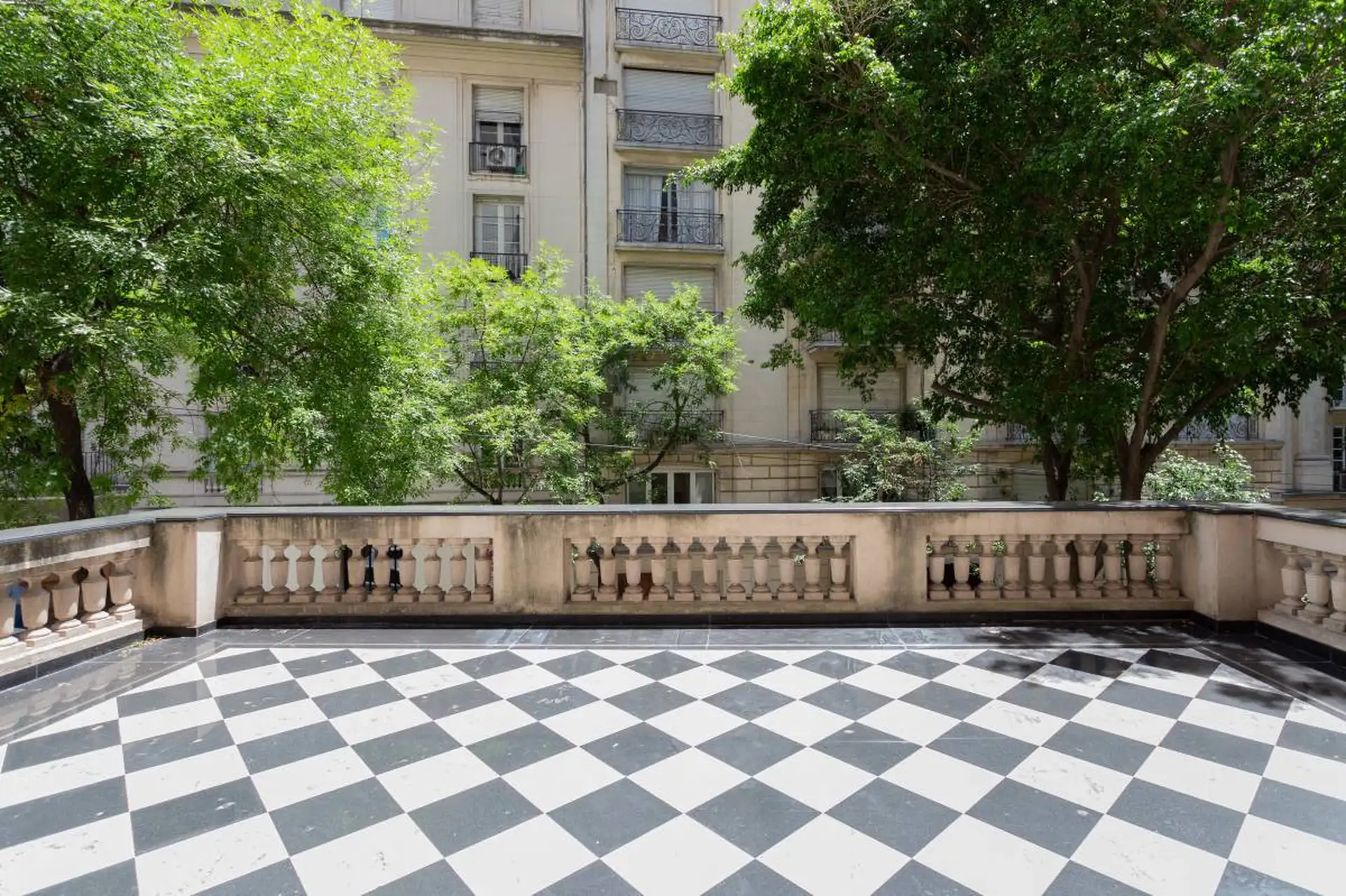 Semipiso com terraço privativo
