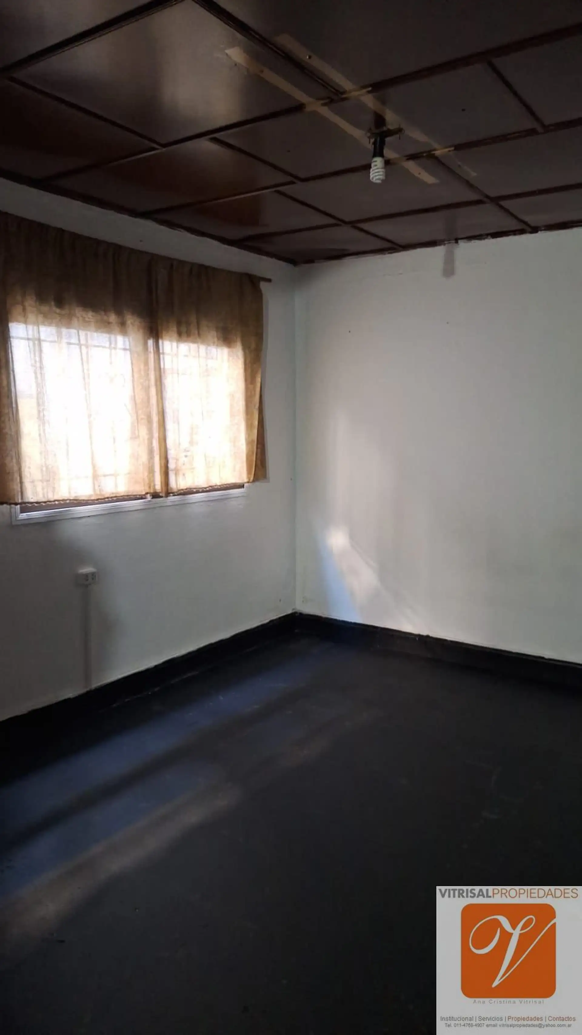 Студия внутри 20 м²