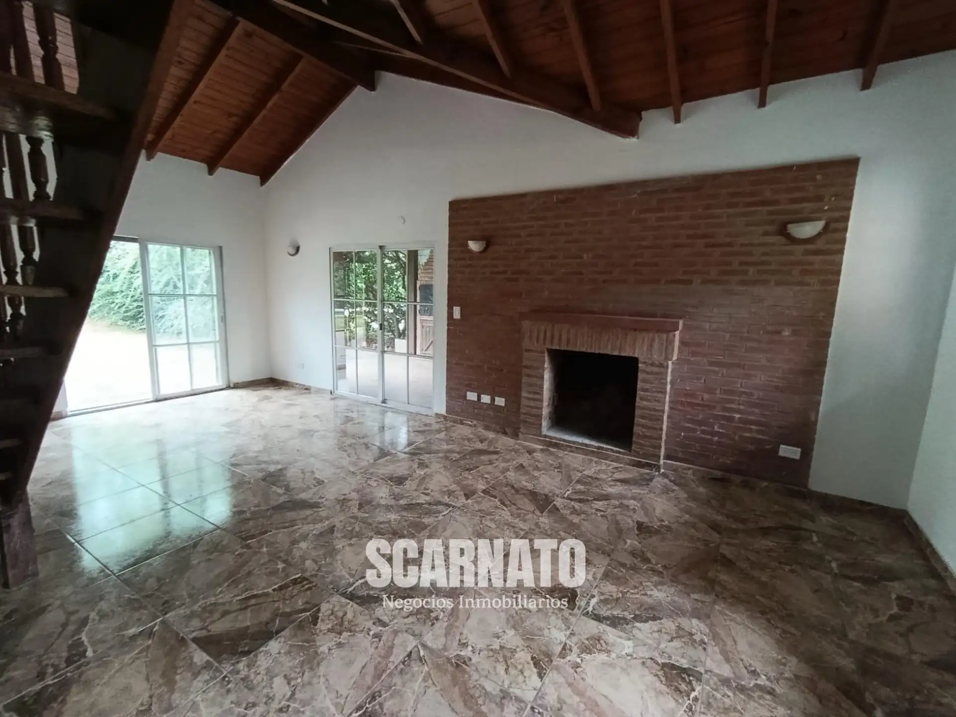 Casa en Alquiler en Echeverria Del Lago, Countries y Barrios Cerrados en Esteban Echeverria