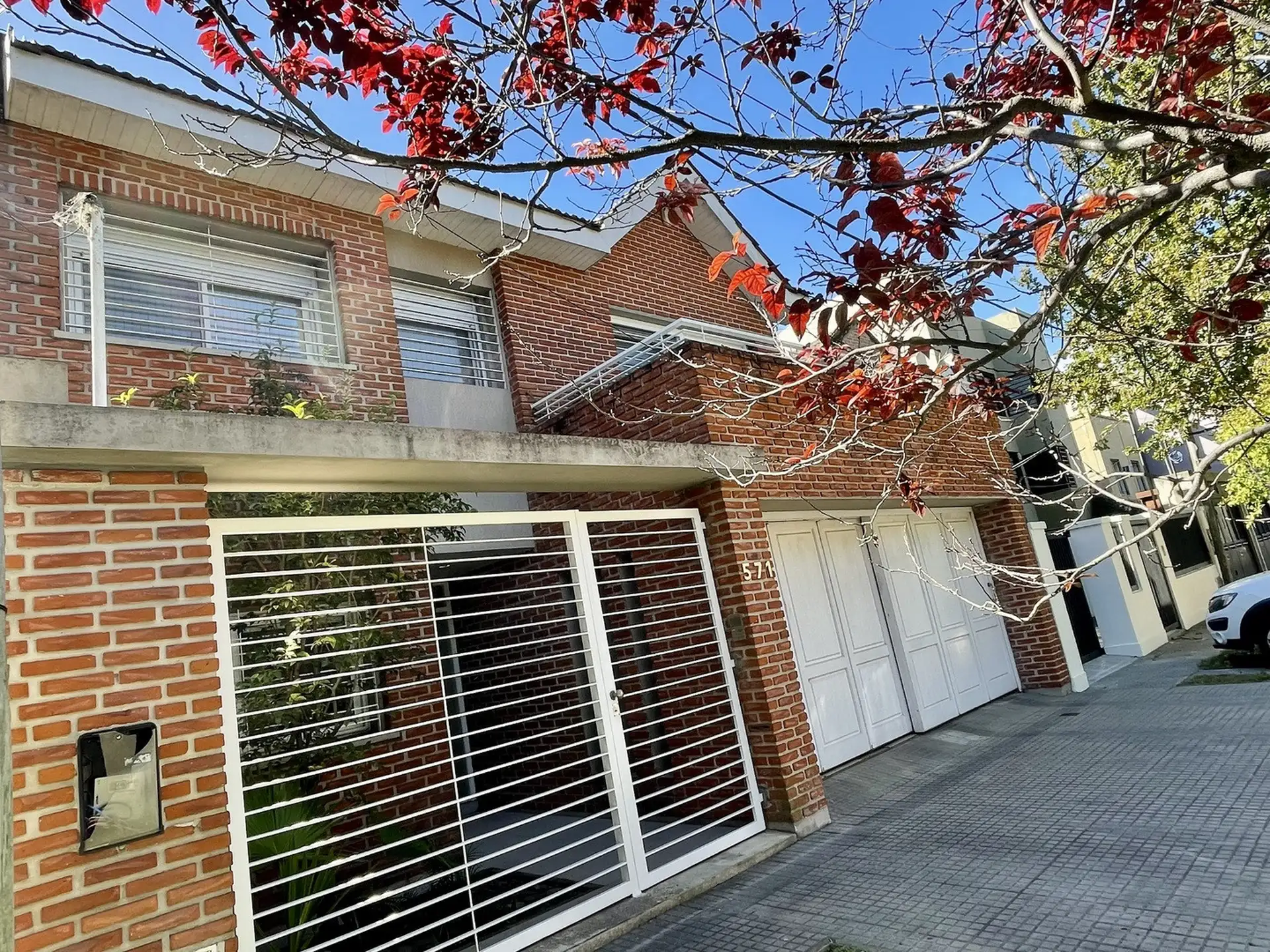 Casa en Alquiler en Barrio Norte, La Plata